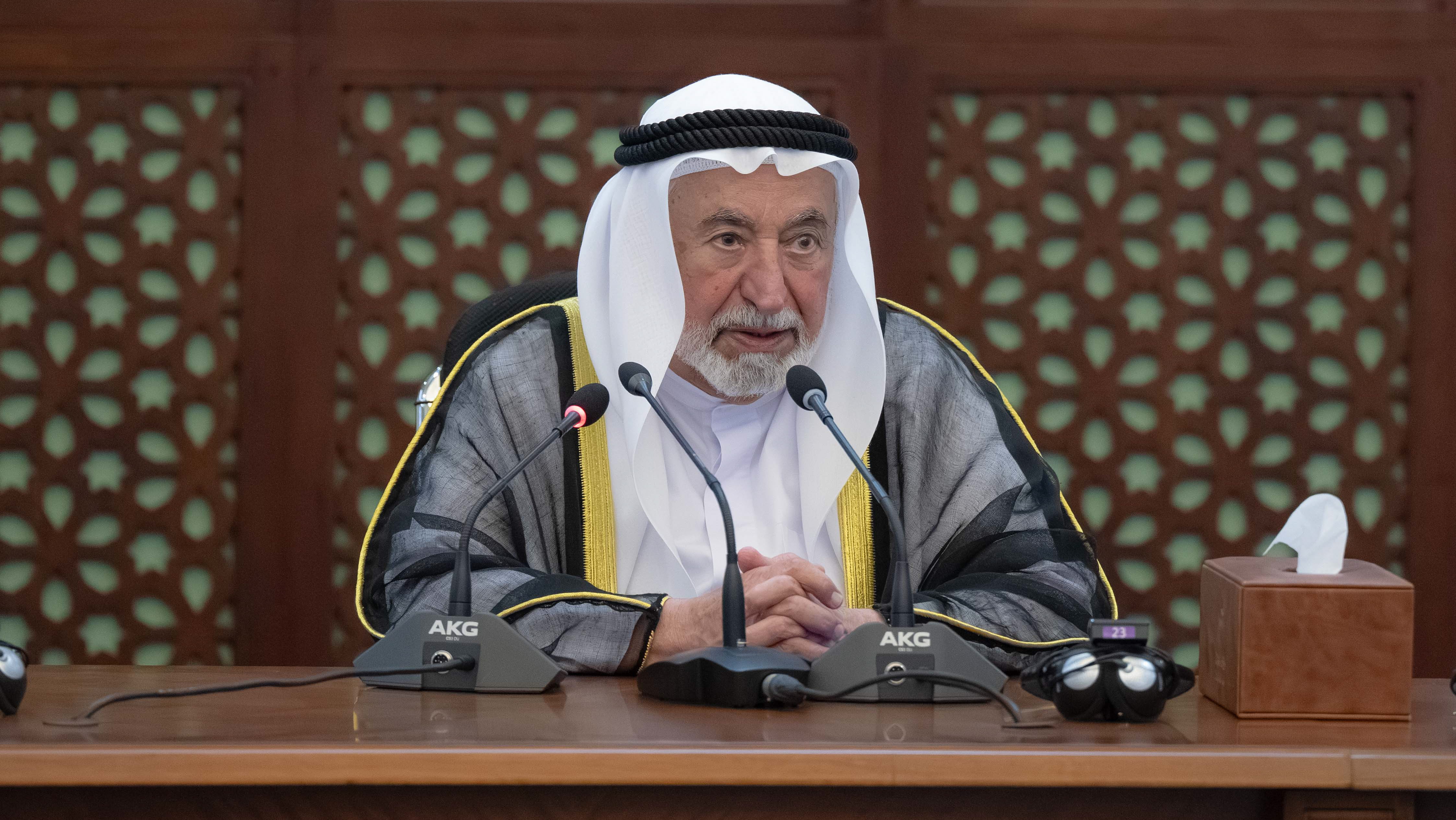 حاكم الشارقة يشهد حفل رابطة خريجي جامعة إكستر البريطانية في الخليج