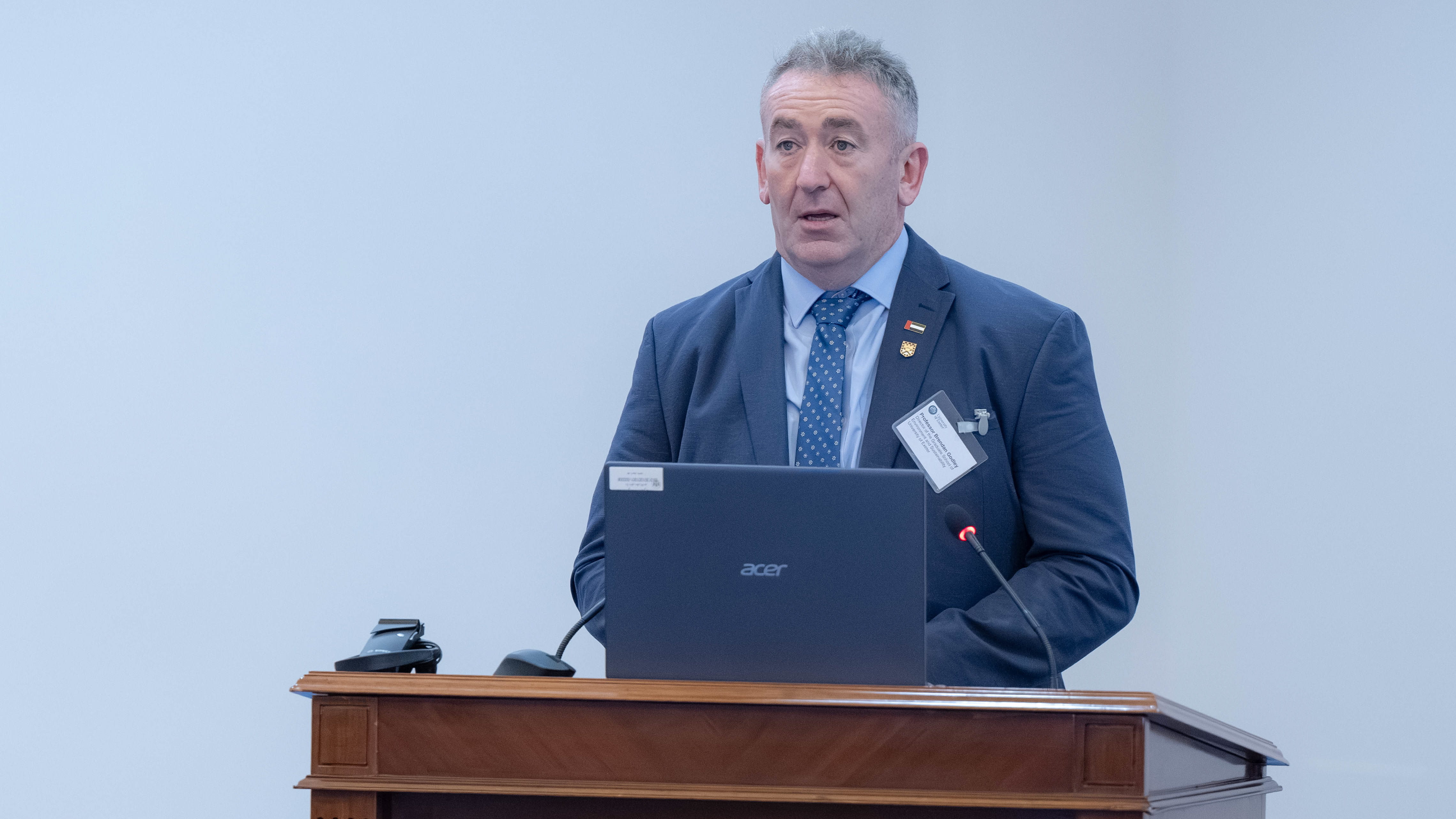 حاكم الشارقة يشهد حفل رابطة خريجي جامعة إكستر البريطانية في الخليج