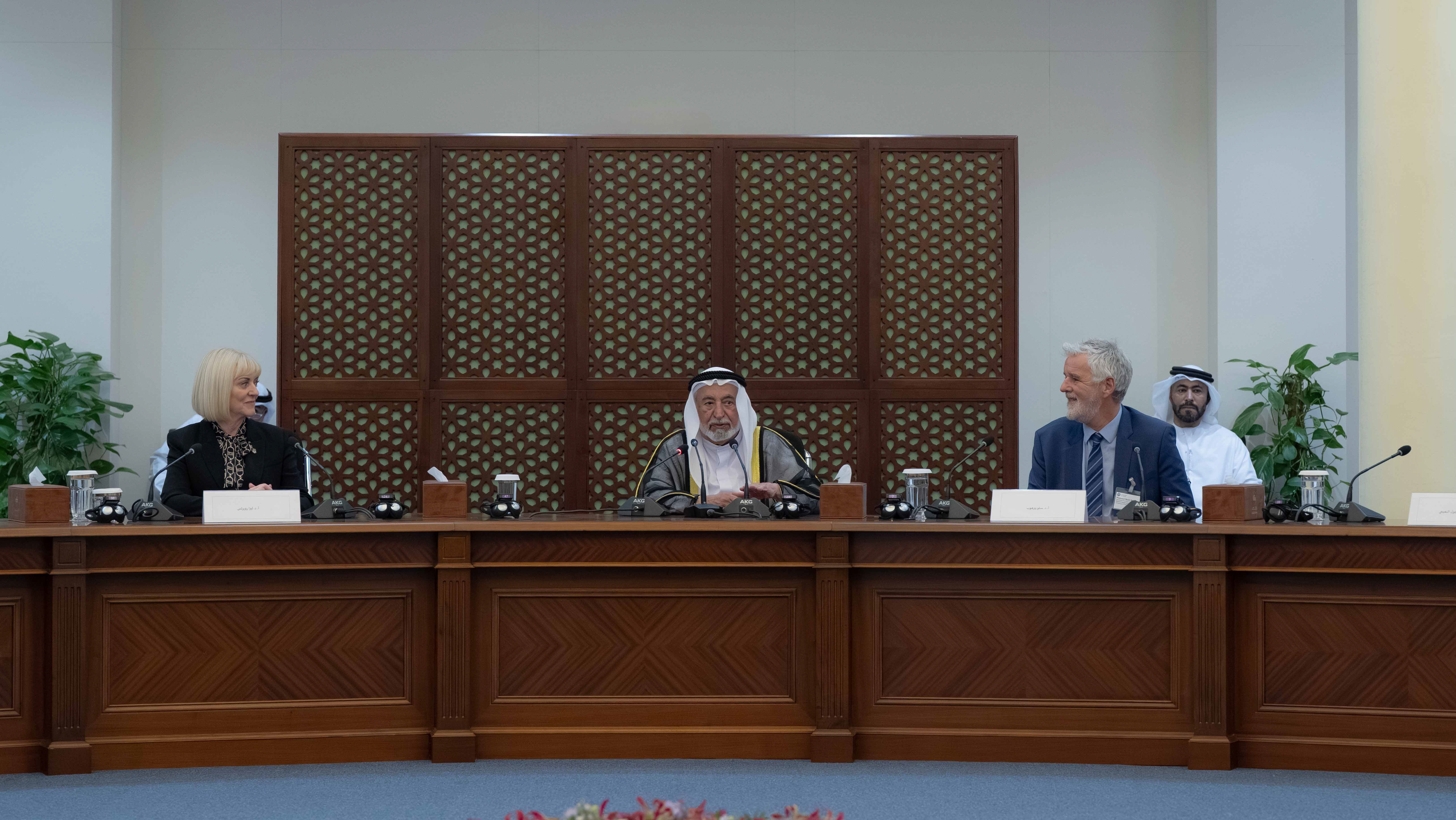 Sharjah Ruler attends Exeter Gulf Alumni Association ceremony 