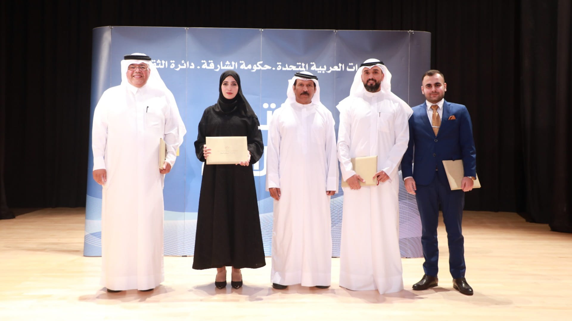 بيت الشعر بالشارقة يستضيف أمسية شعرية مع نخبة من الشعراء المبدعين 