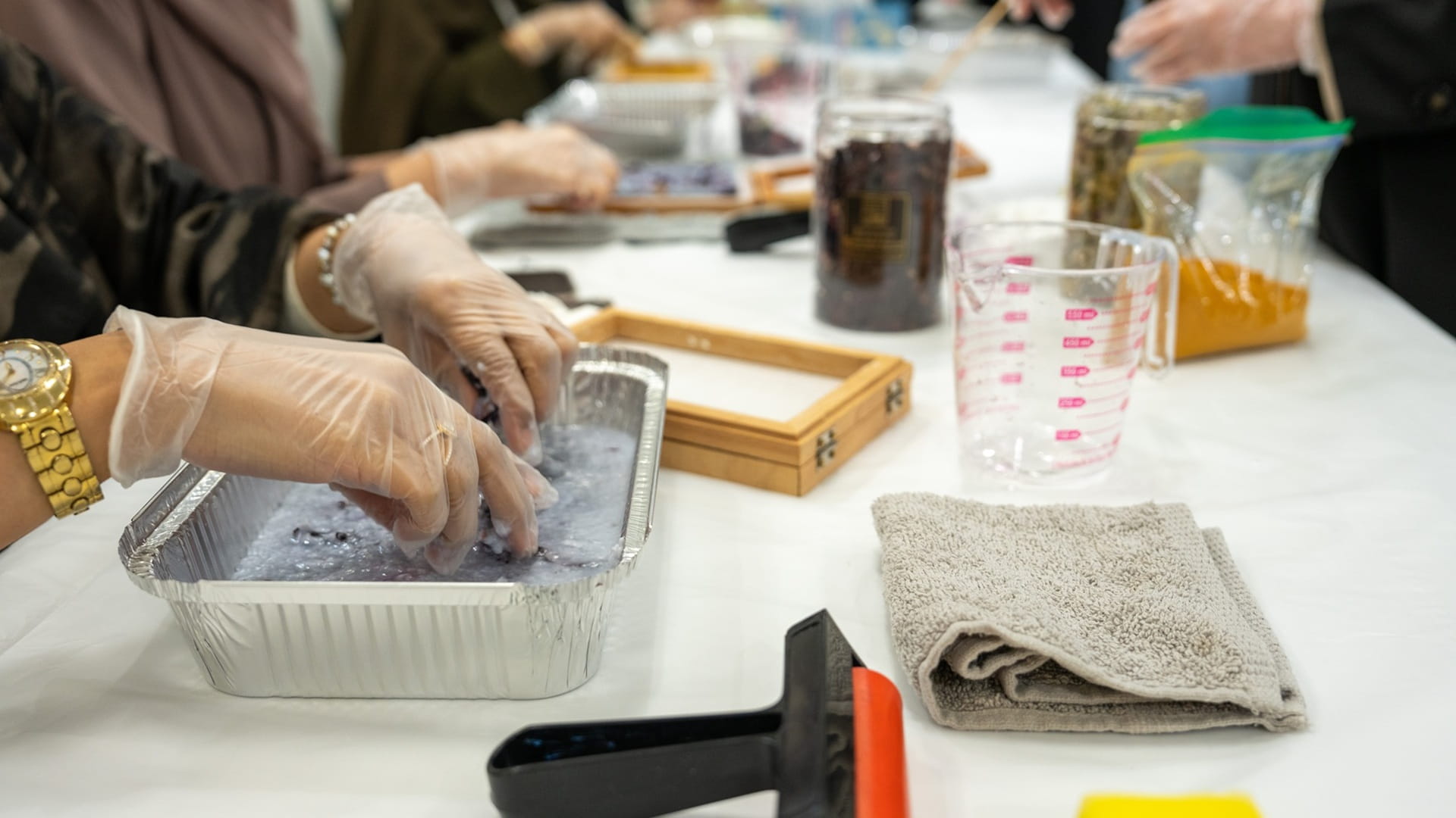 SPL and Irthi organise Between story and craft cultural event  