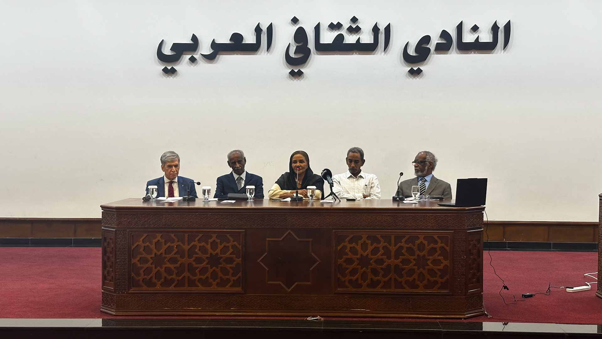 Arab Cultural Club holds seminar about "Tayeb Salih" 