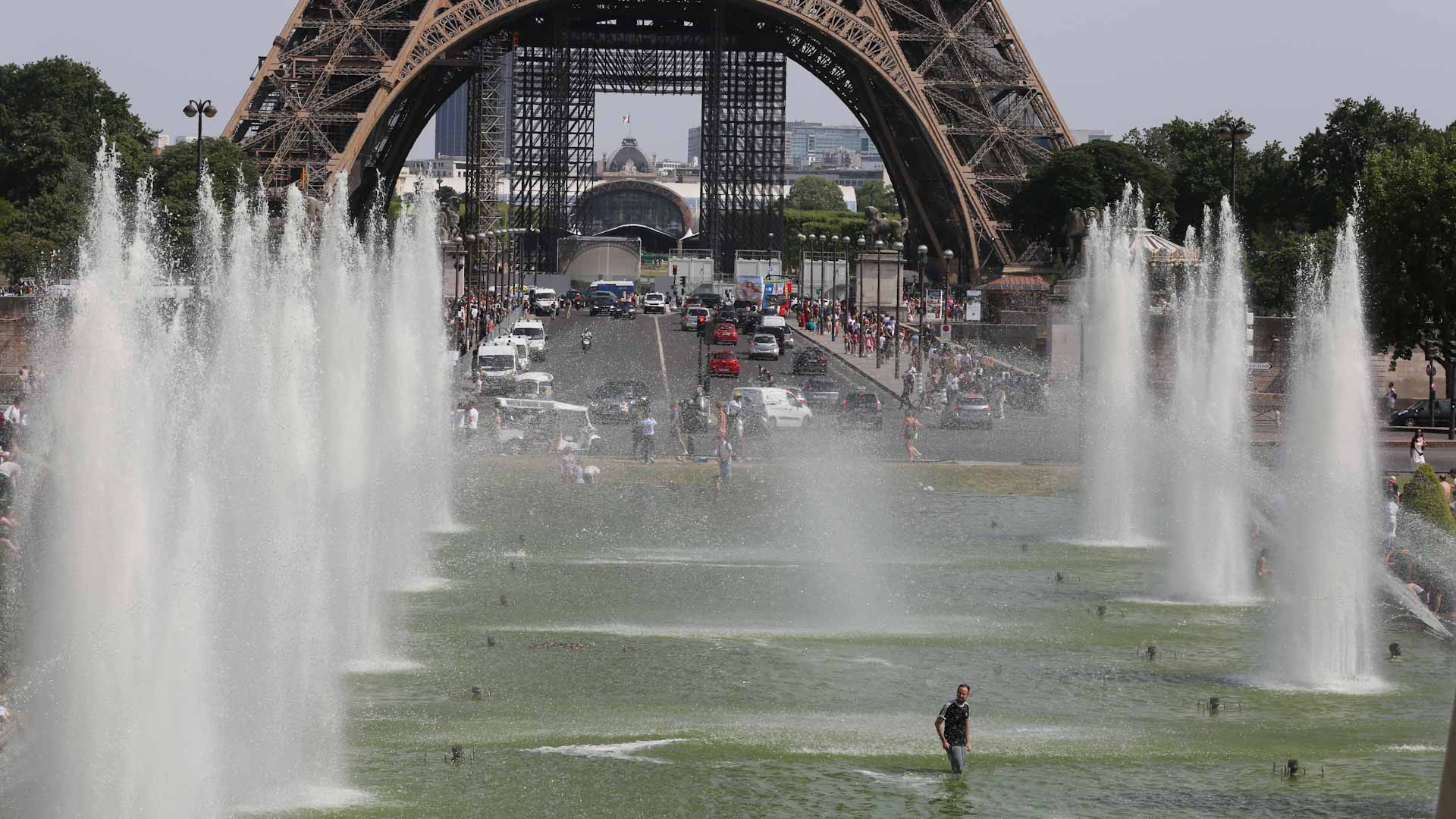 Eiffel Tower 