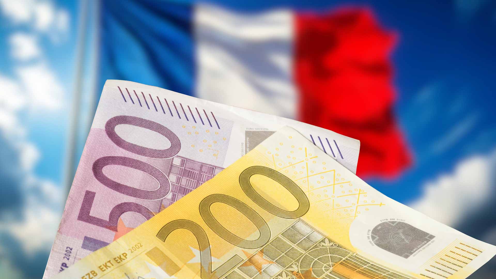 العجز التجاري الفرنسي يتراجع إلى 5.6 مليار يورو