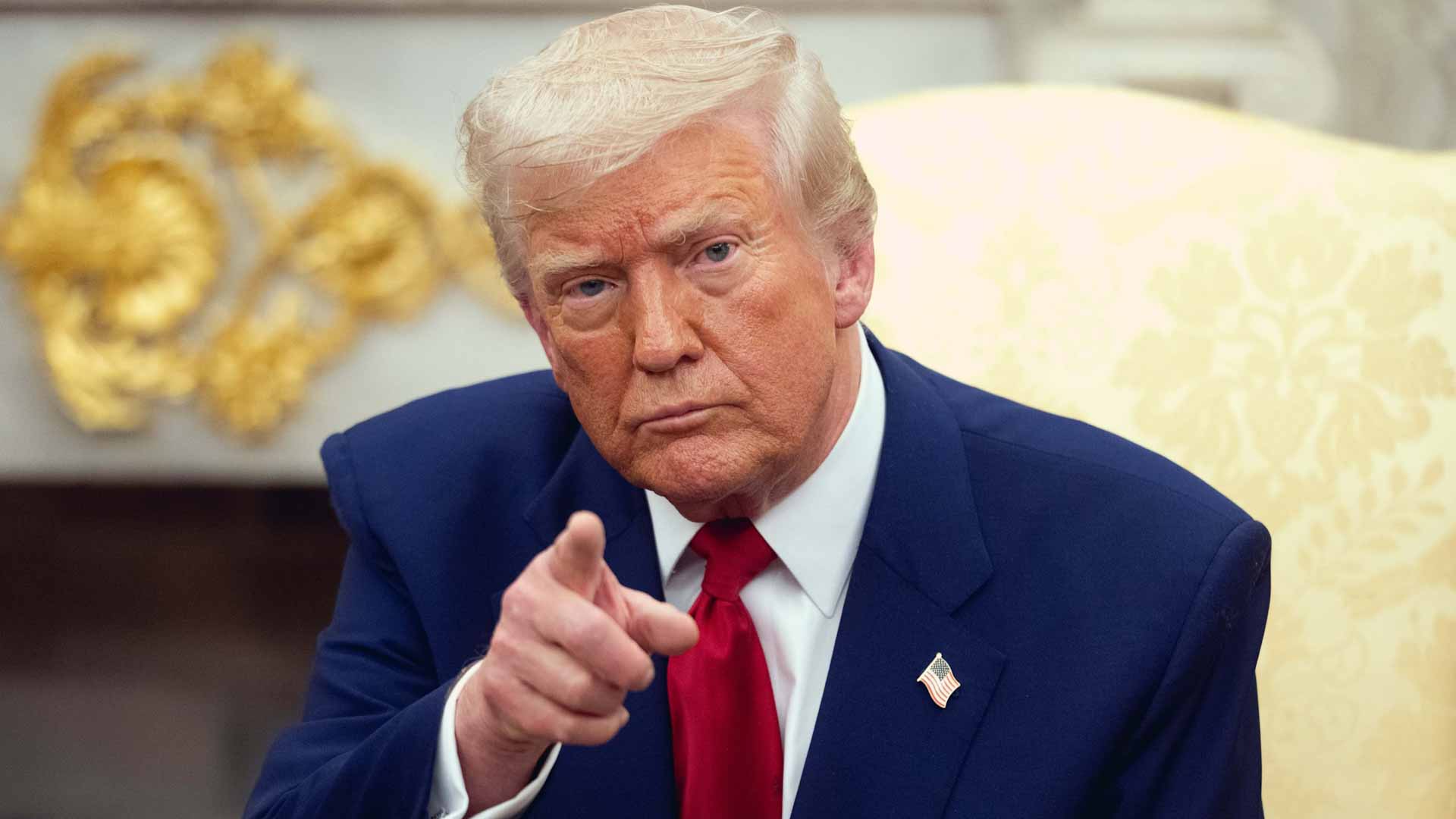 ترامب يلوح برسوم جمركية على واردات الرقائق وأشباه الموصلات 