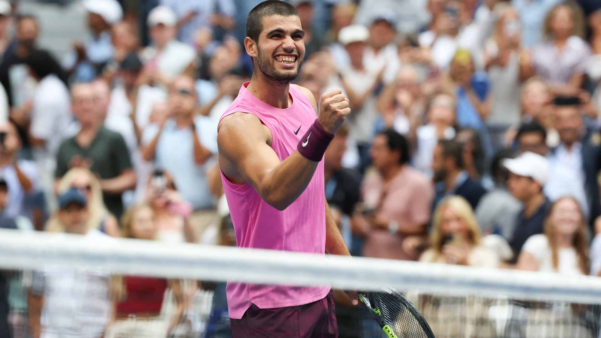 الإسباني الكأراز يبلغ نهائي بطولة أميركا للتنس  