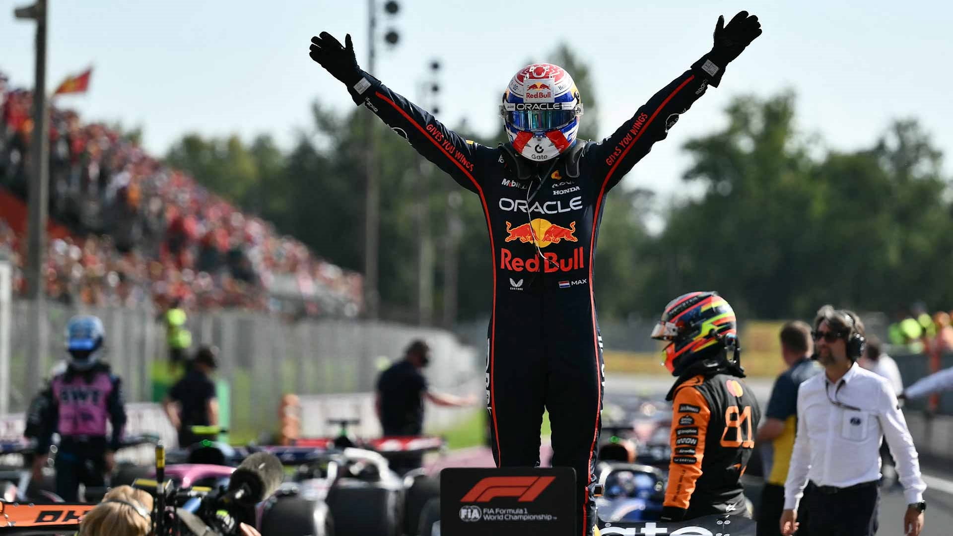 الهولندي فيرستابن يفوز بلقب سباق إيطاليا للفورمولا 1 