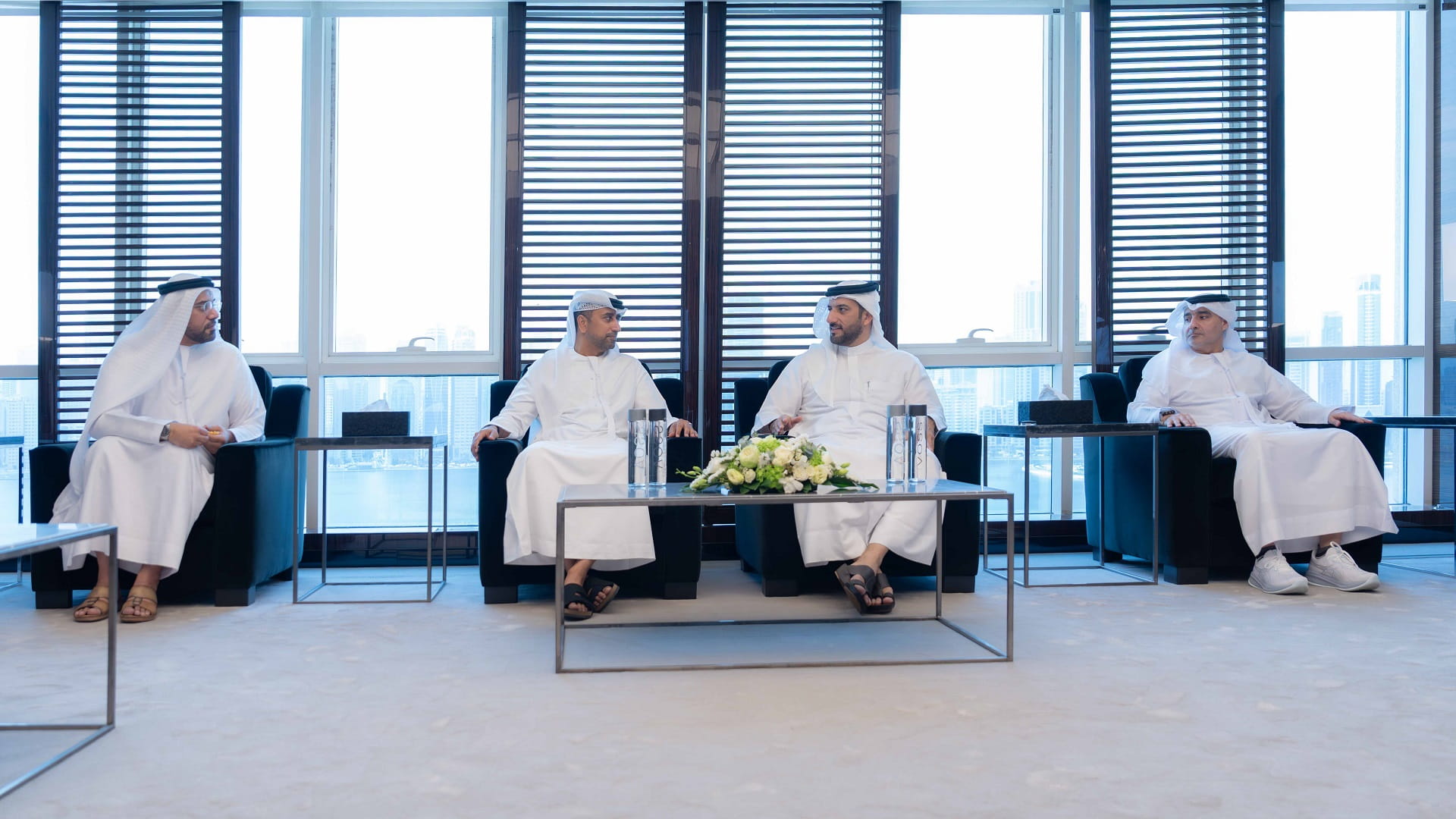 سلطان بن أحمد يشهد توقيع شراكة بين "الشارقة لتقنيات الاتصال" و"دو"