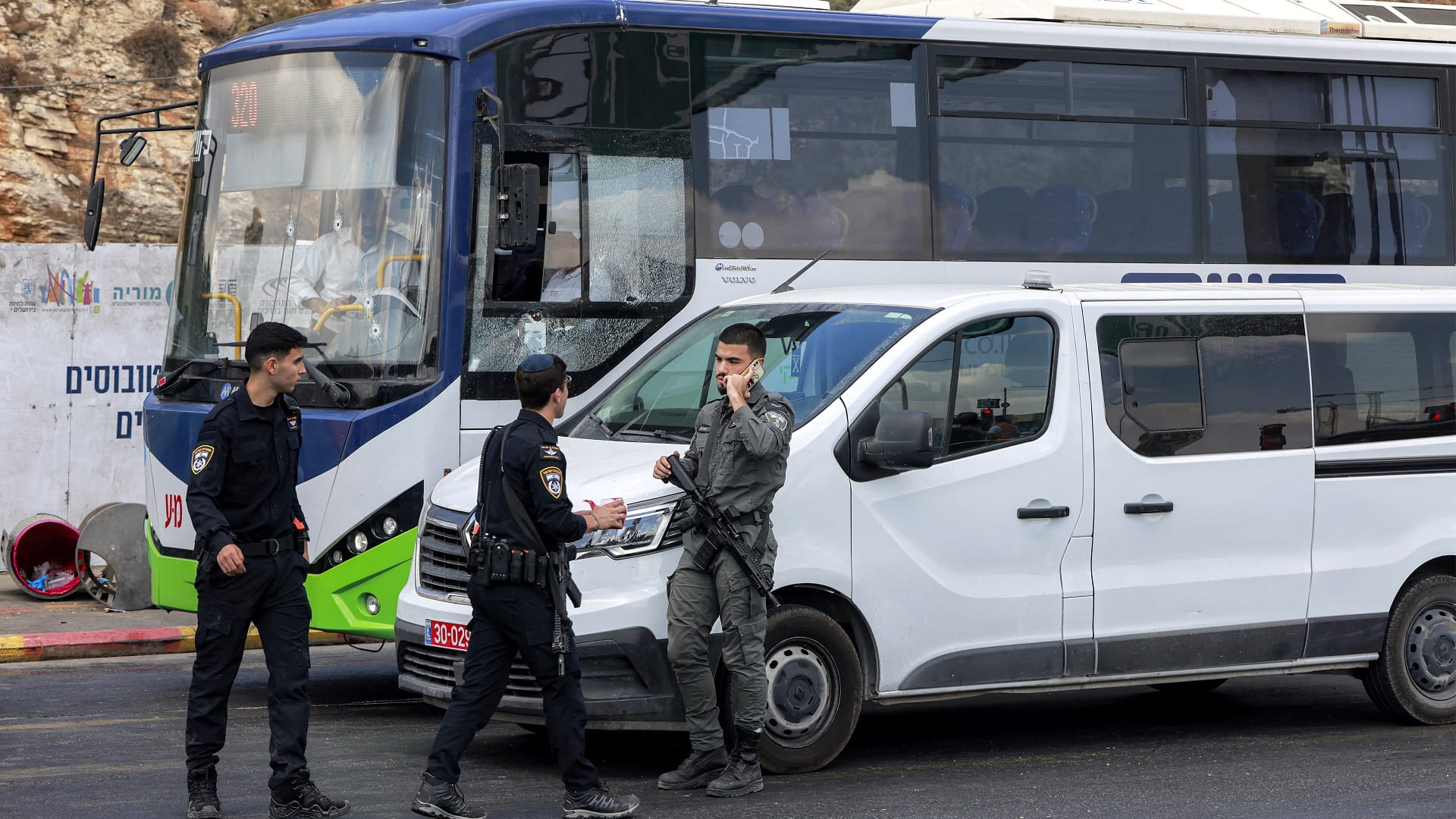 5 قتلى و12 جريحاً بإطلاق نار في القدس الشرقية 