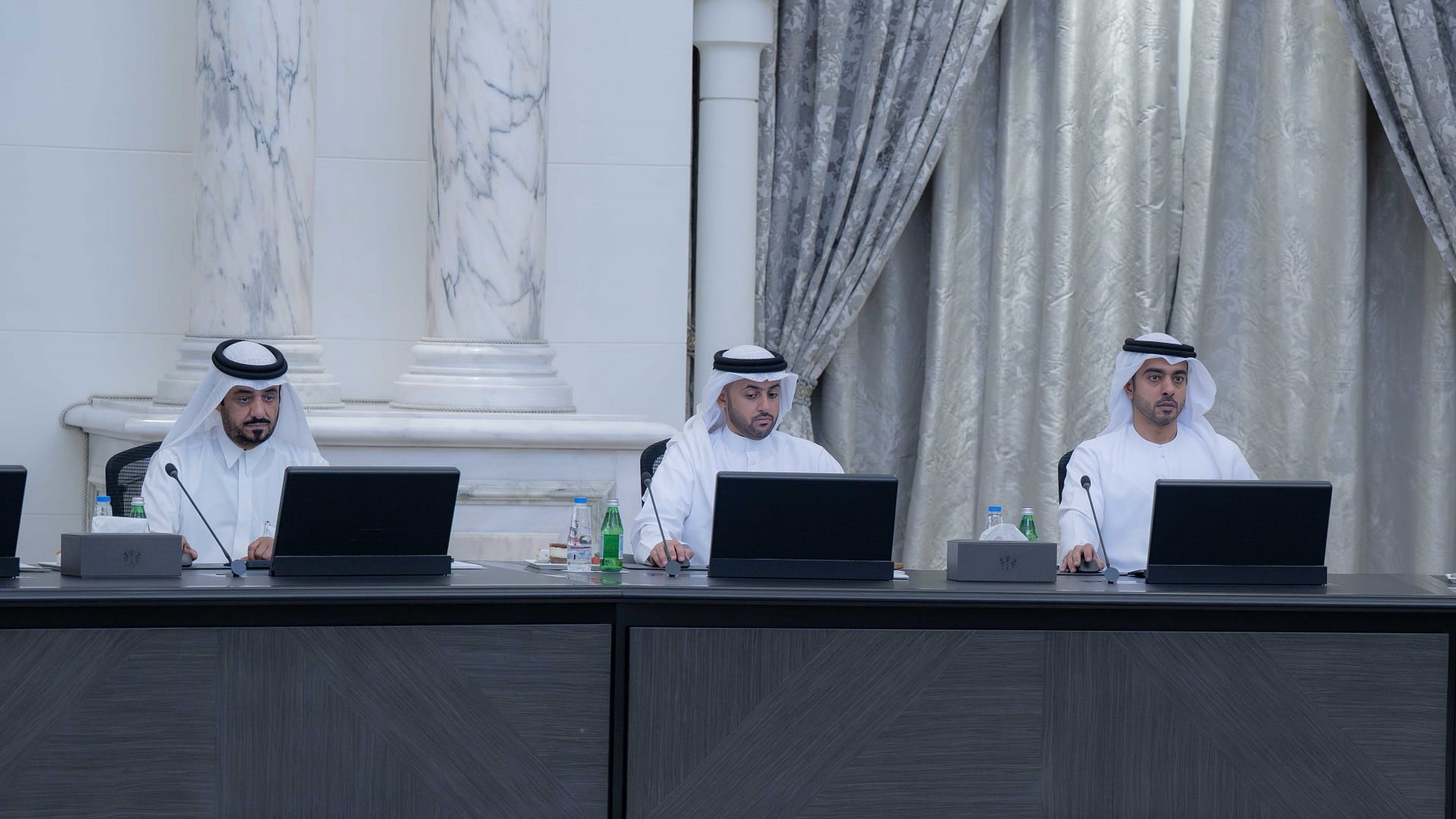 "التنفيذي" يطلع على تقرير استراتيجية هيئة الشارقة للتعليم الخاص