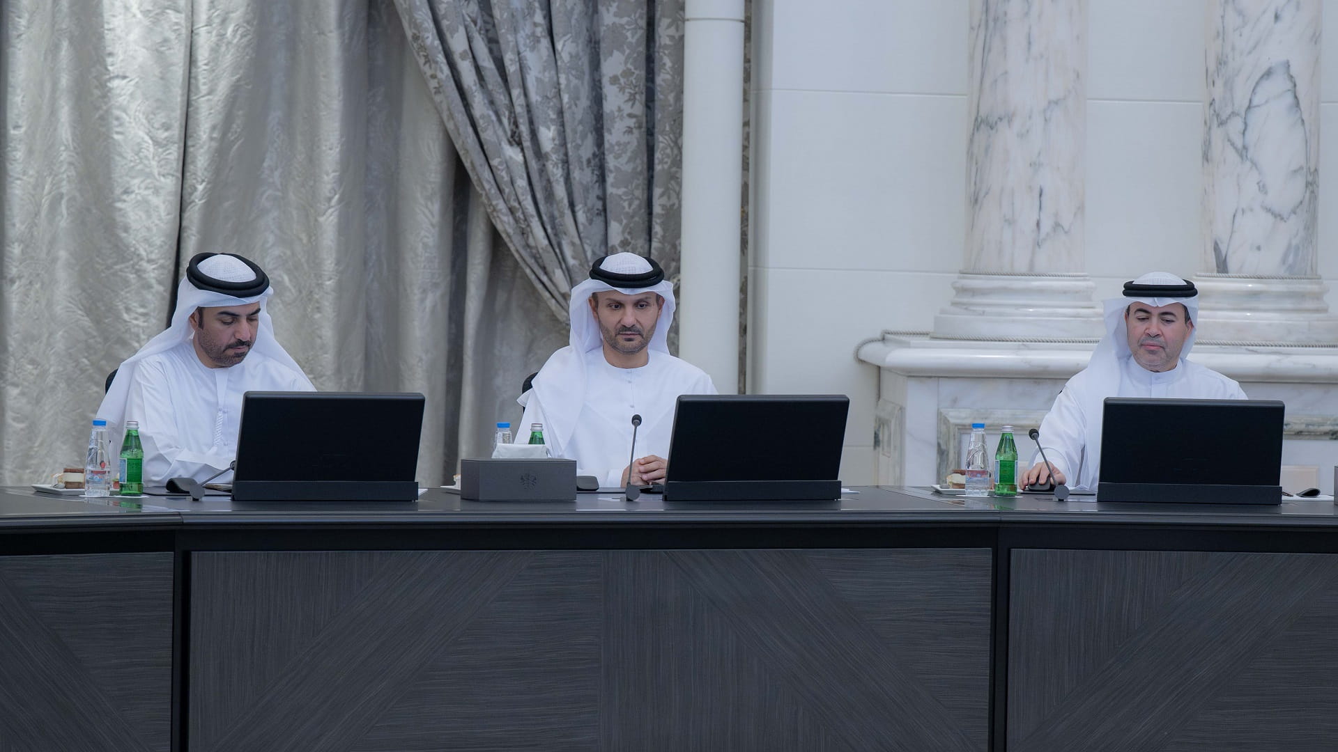 "التنفيذي" يطلع على تقرير استراتيجية هيئة الشارقة للتعليم الخاص