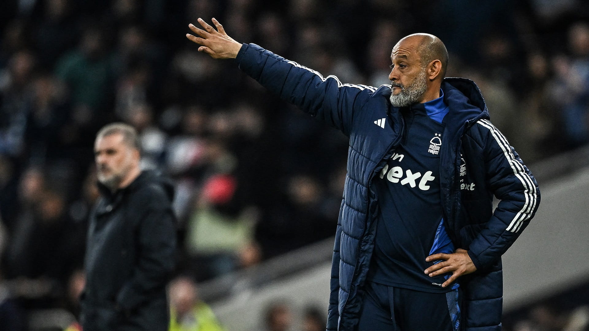 نادي نوتنغهام فوريست يقيل مدربه إشبيريتو سانتو  