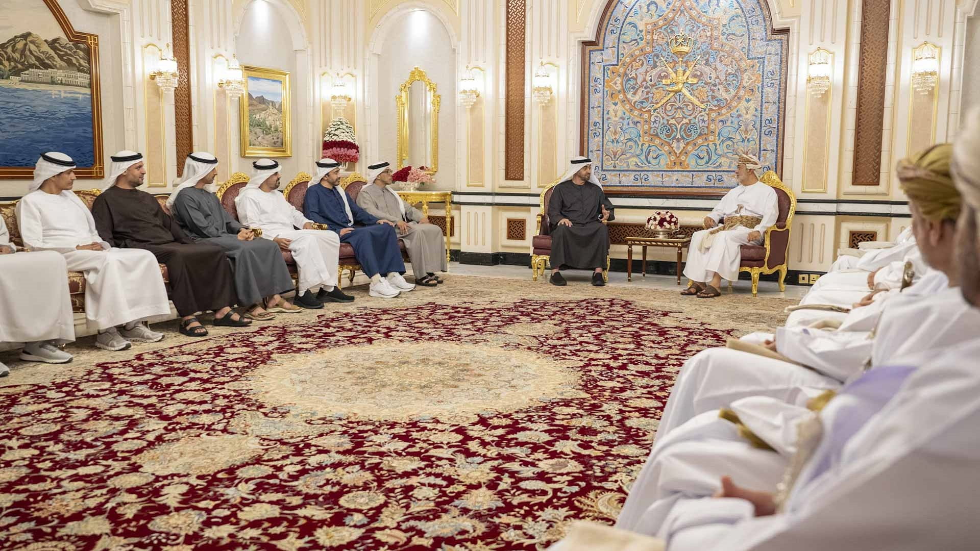 UAE President, Sultan of Oman discuss bilateral relations 