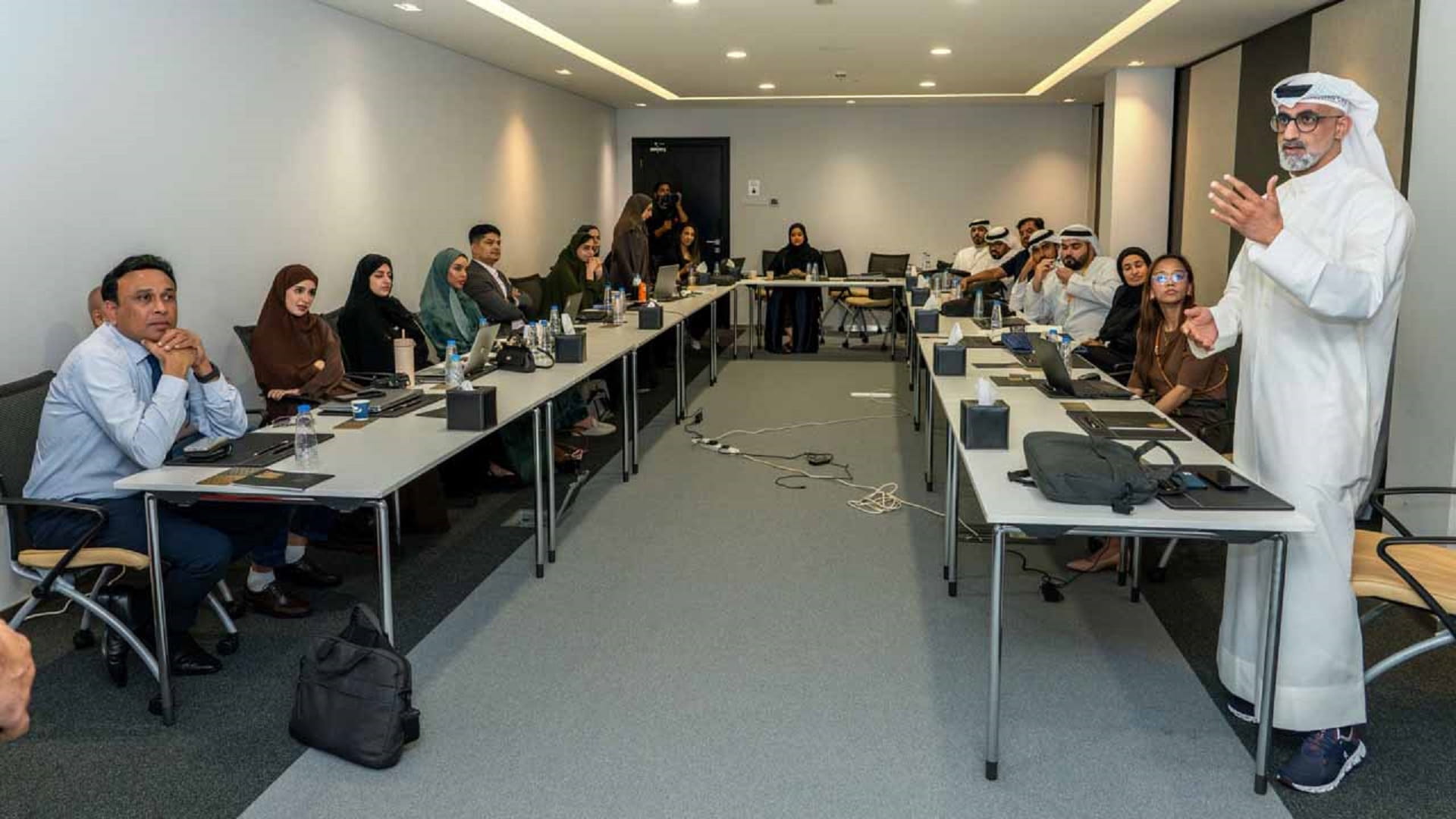 "شروق" تختتم برنامجها التدريبي "أساسيات الذكاء الاصطناعي"