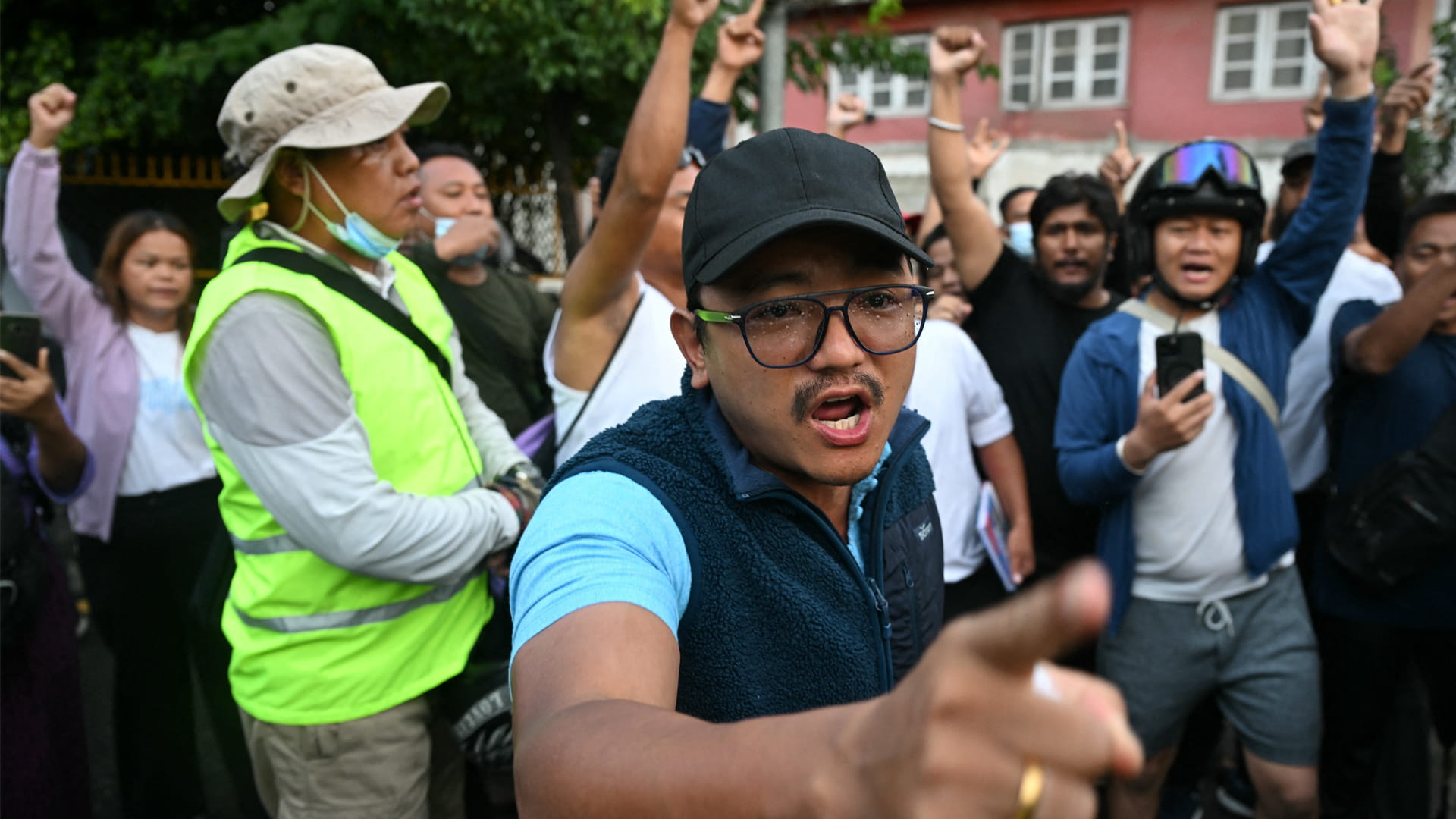 تظاهرات النيبال تتسبب بوفاة 51 شخصاً وفرار 13 ألف سجين خلال أسبوع