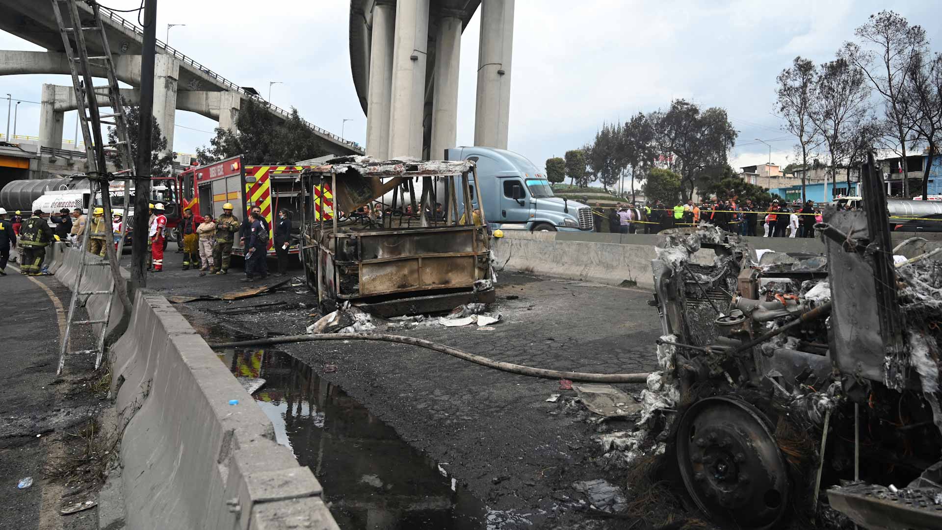 وفاة 15 شخصاً في حادث سير مروع بالمكسيك