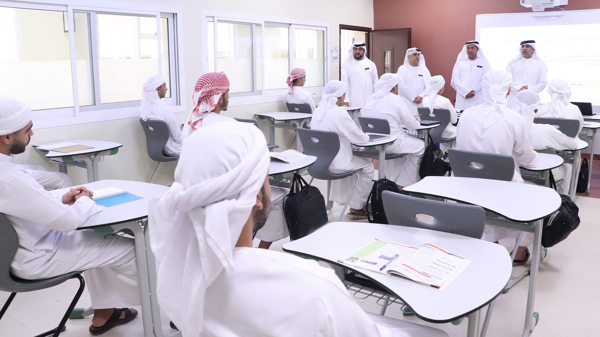 Dibba Al Hisn Parents Council holds academic meeting for students