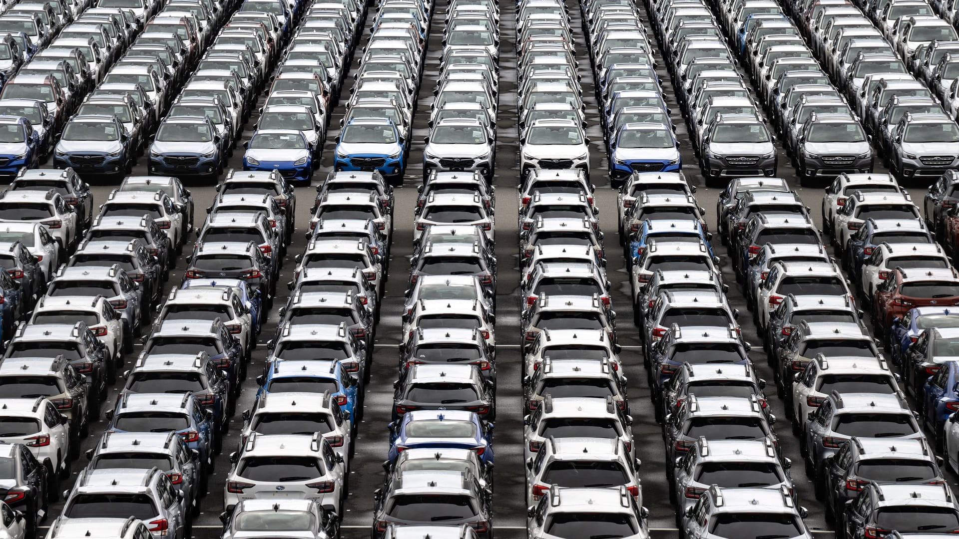 واشنطن تخفض الرسوم الجمركية على السيارات اليابانية إلى 15%