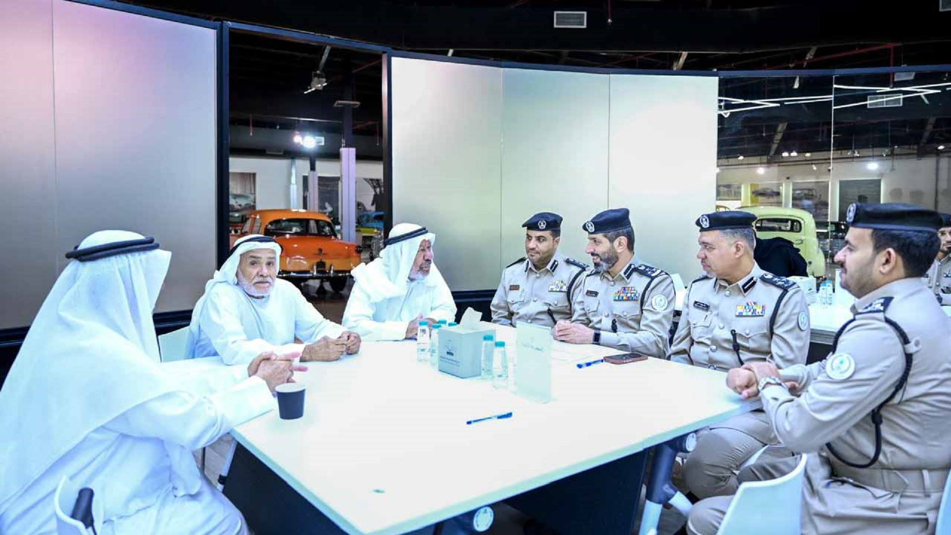 شرطة الشارقة تنظم ملتقى كبار السن للارتقاء بالخدمات المقدمة 