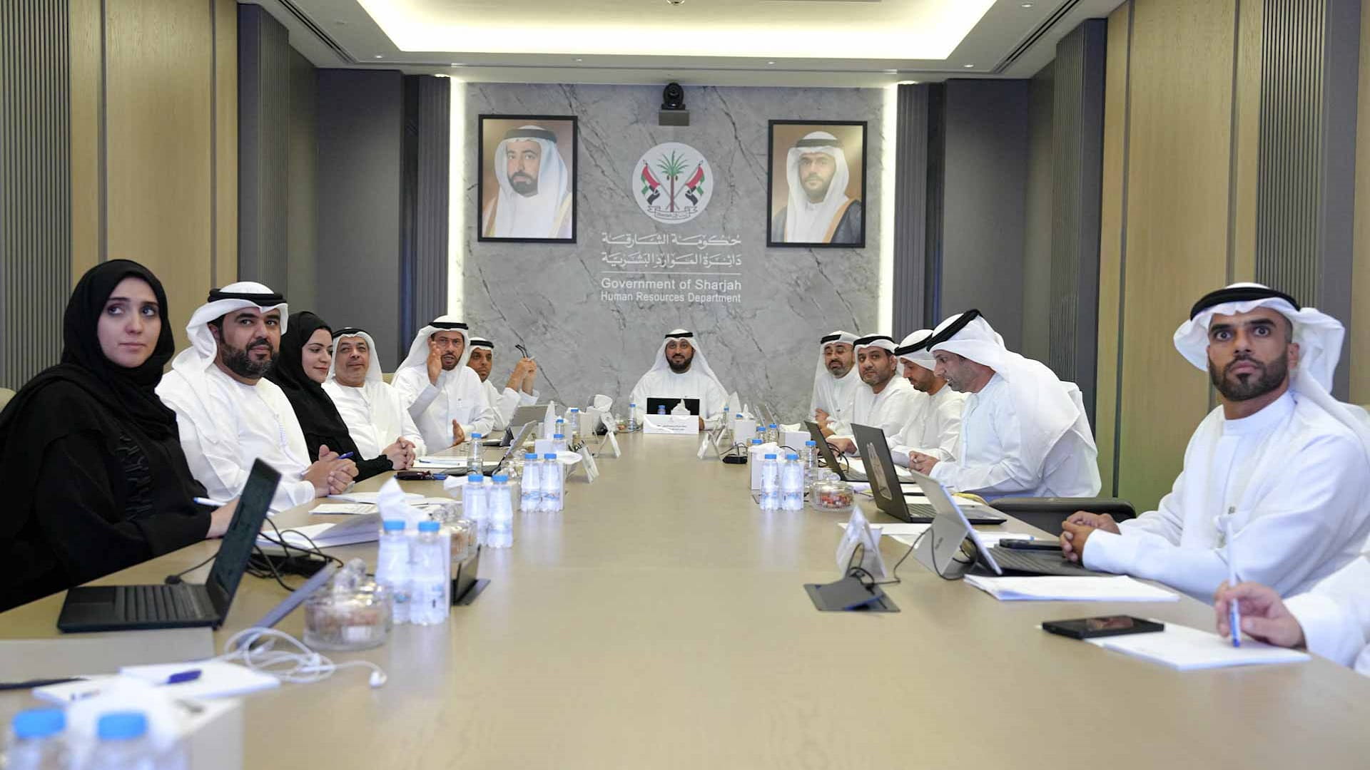 لجنة الهياكل التنظيمية بالشارقة تناقش هيكل "دائرة القضاء"