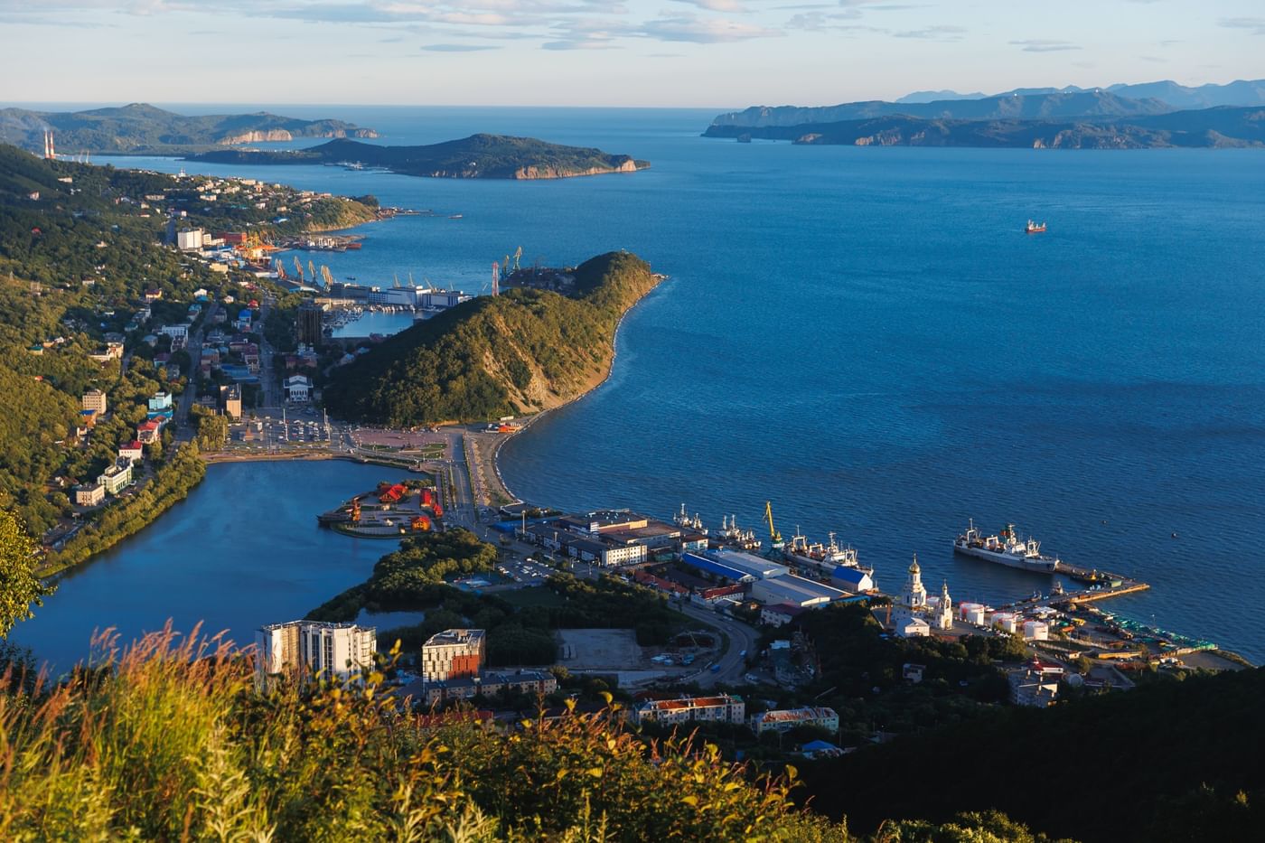 زلزال بشدة 7.8 درجة يهز سواحل كامشاتكا الروسية وتحذير من تسونامي 