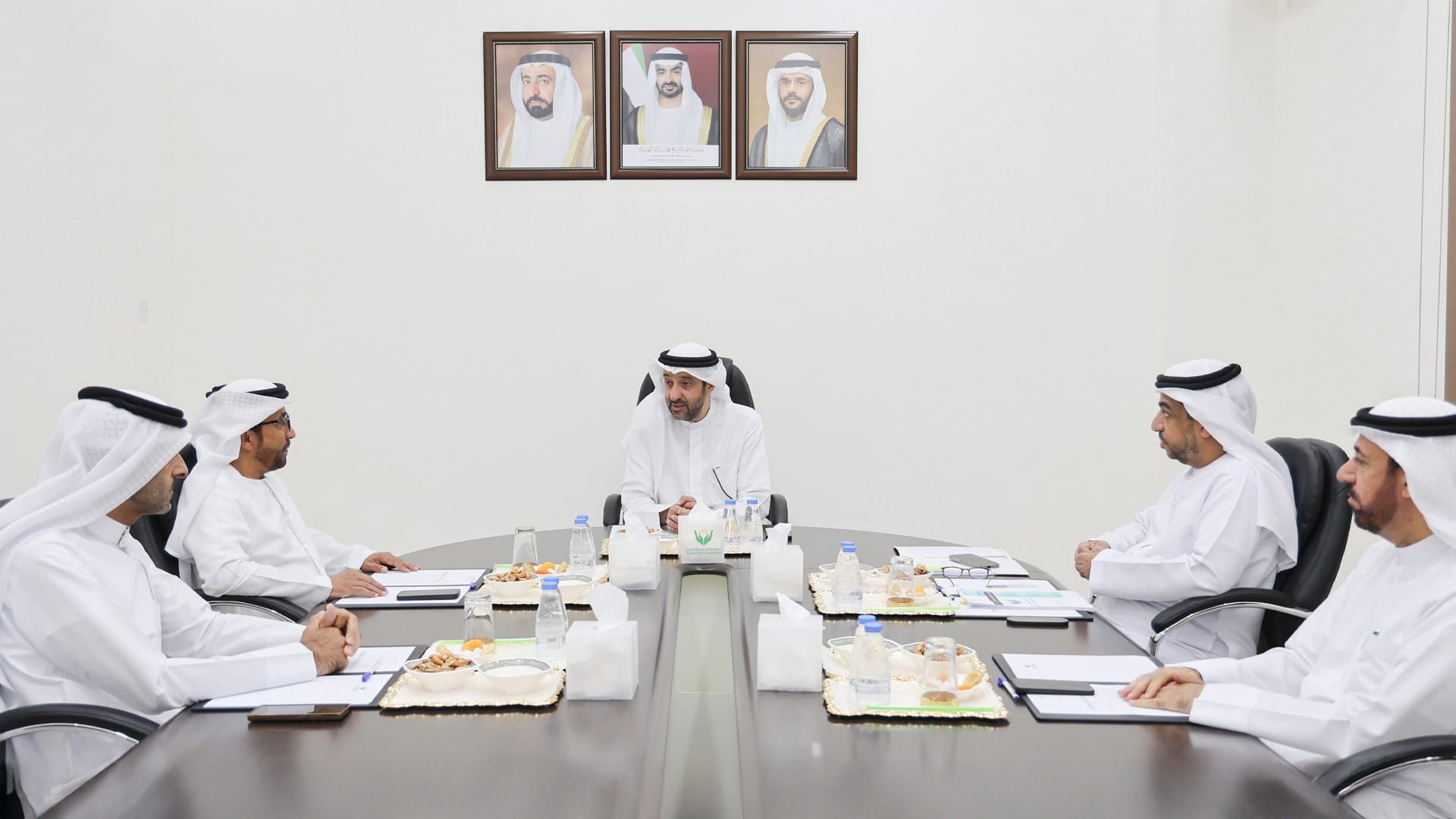 جمعية الشارقة الخيرية تطلع على استعدادات العرس الجماعي الـ11 