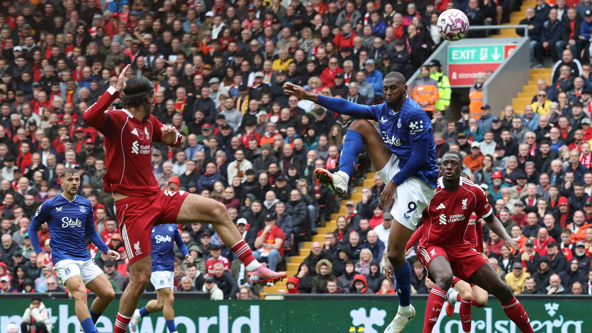 Liverpool beat Everton to maintain perfect Premier League start