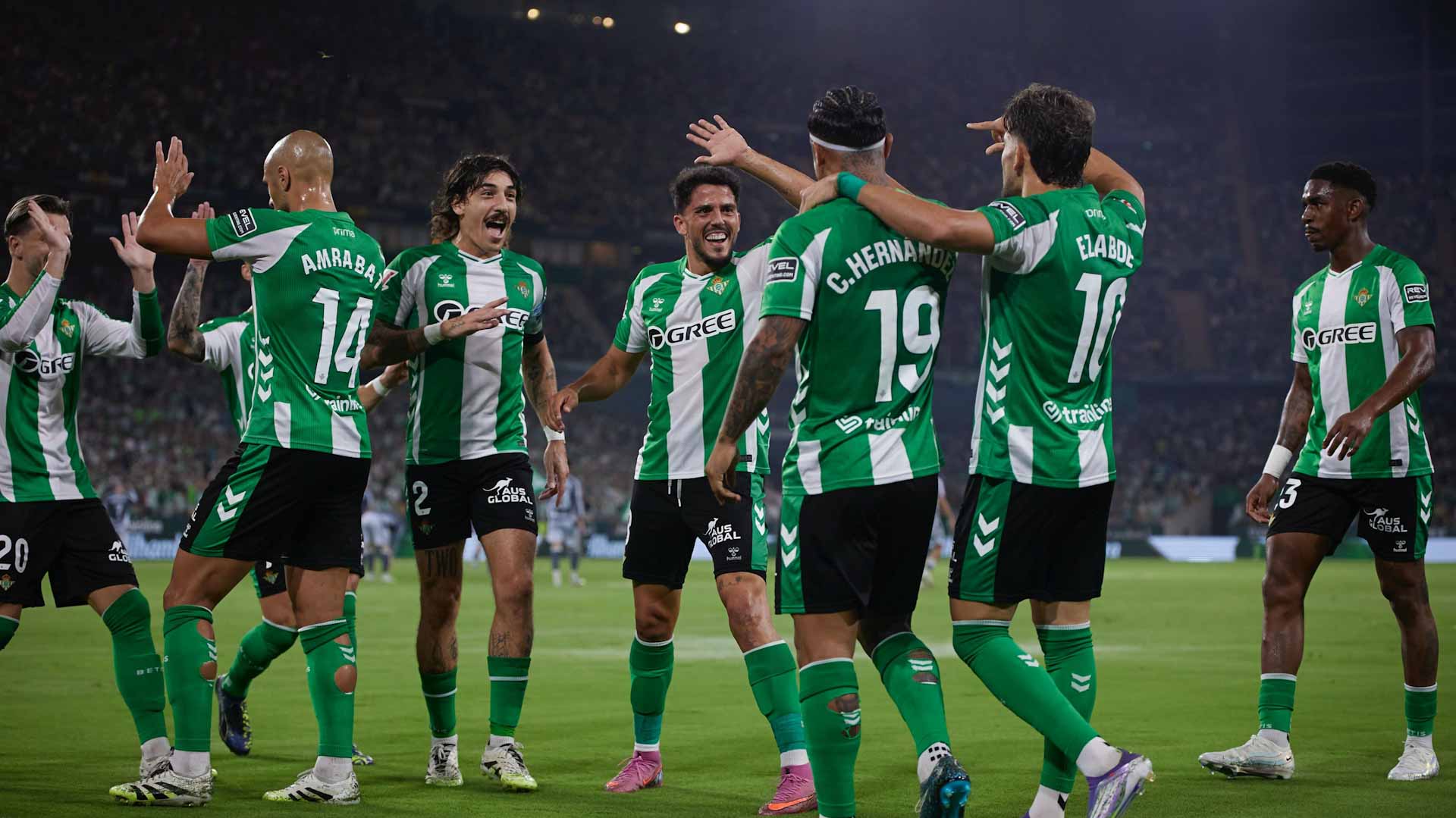 ريال بيتيس يزيد من أوجاع سوسييداد في الدوري الإسباني  