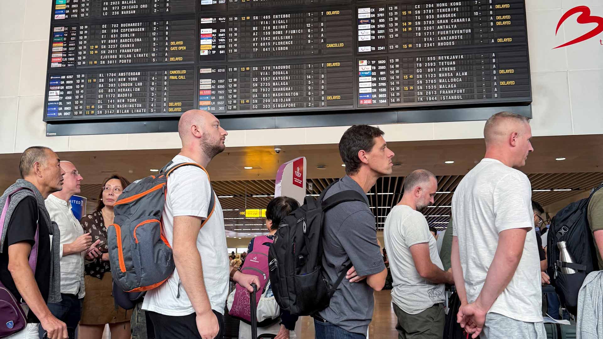 لليوم الثاني..اضطراب الرحلات في مطار بروكسل مستمر مربكة المسافرين 