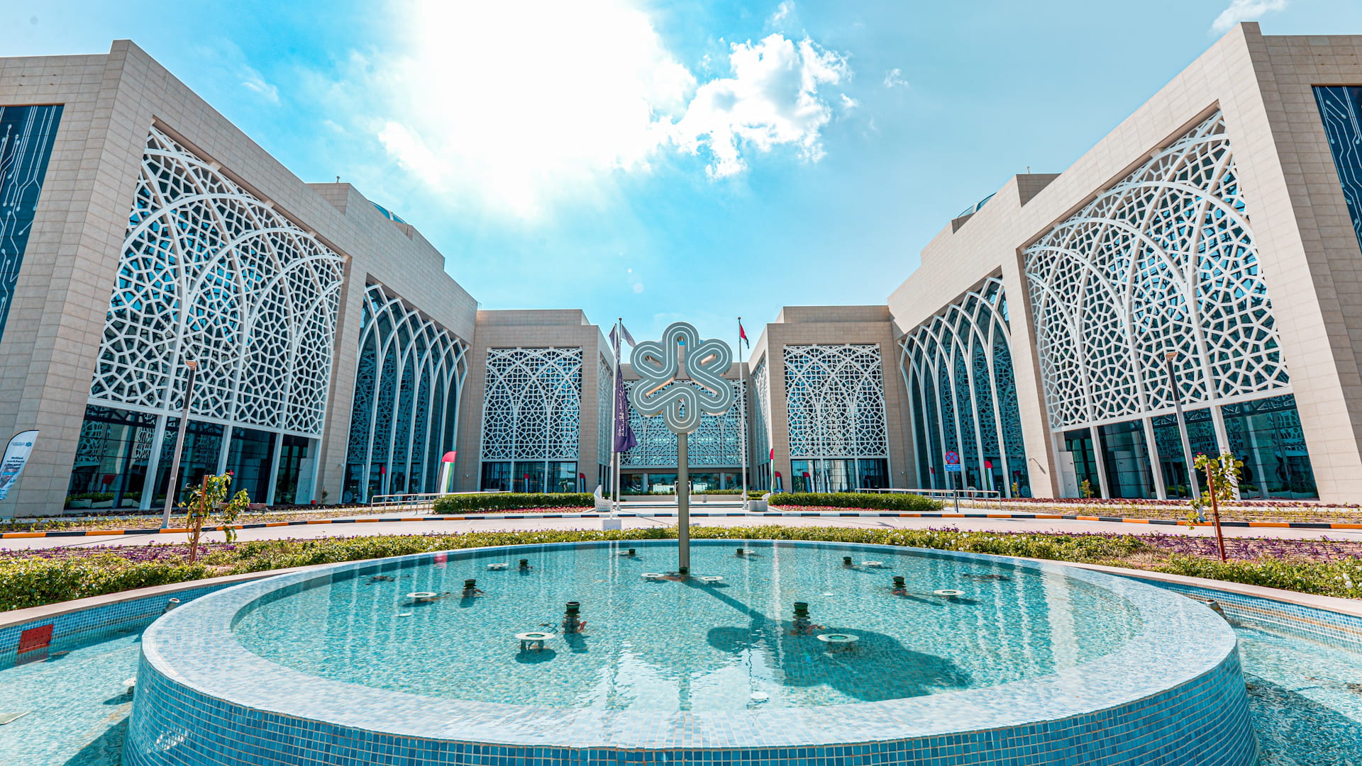 قيادات نسائية بارزة بمنتدى "المرأة في التكنولوجيا" بنسخته الـ 6 