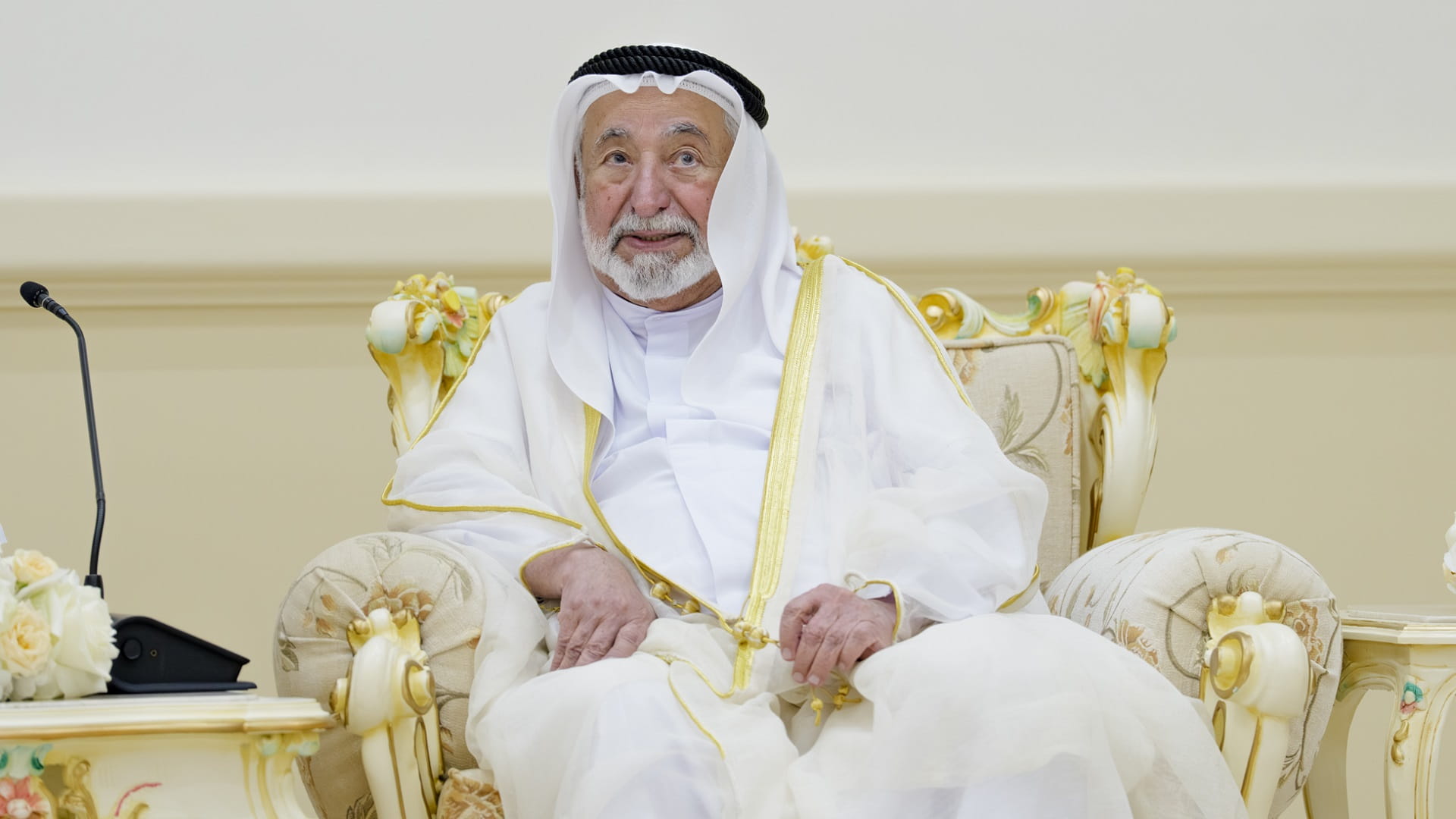 Sharjah Ruler receives Minister of Energy and Infrastructure 2