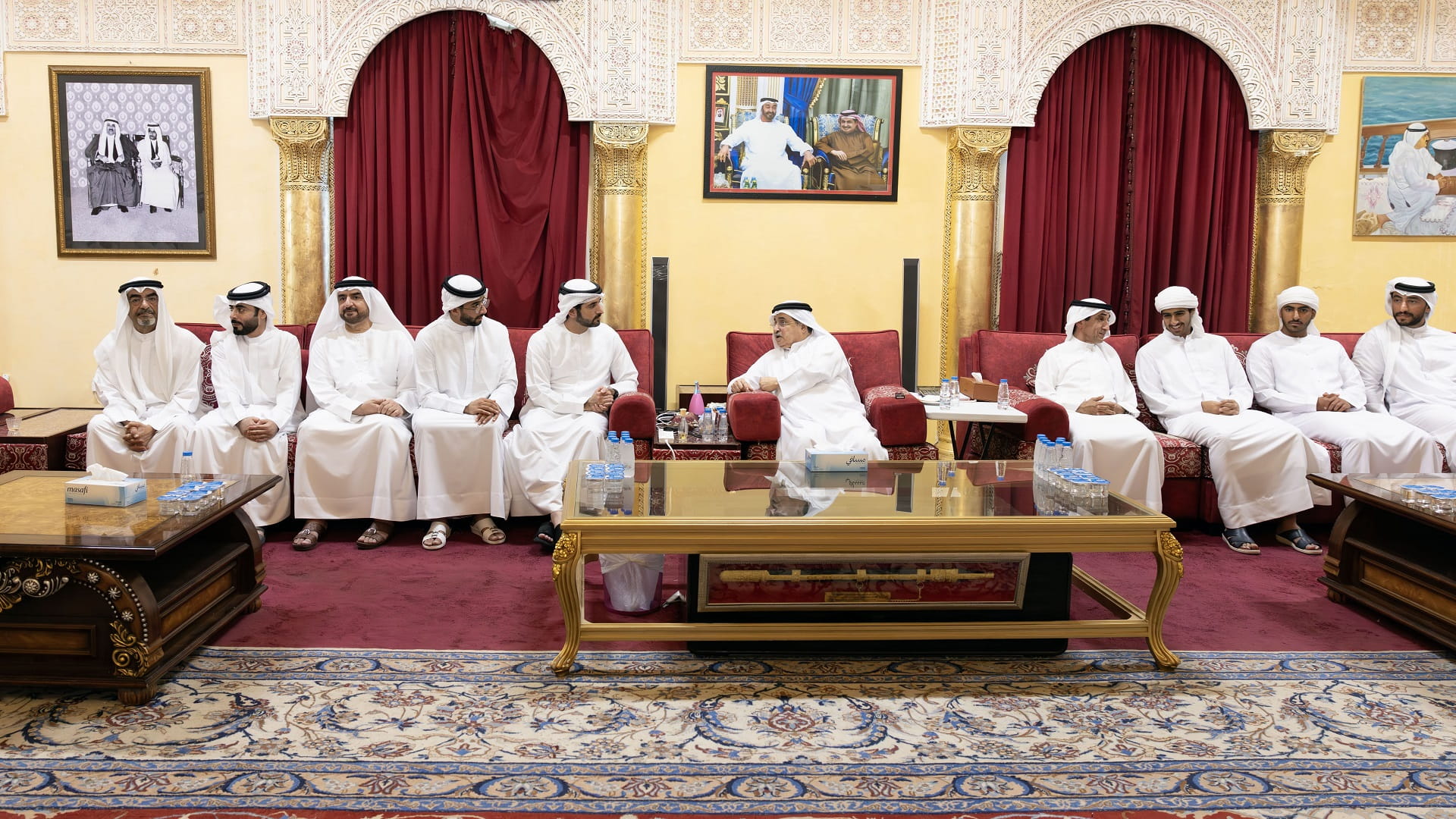 حمدان بن محمد يعزي بوفاة سلطان بن خالد بن محمد القاسمي 