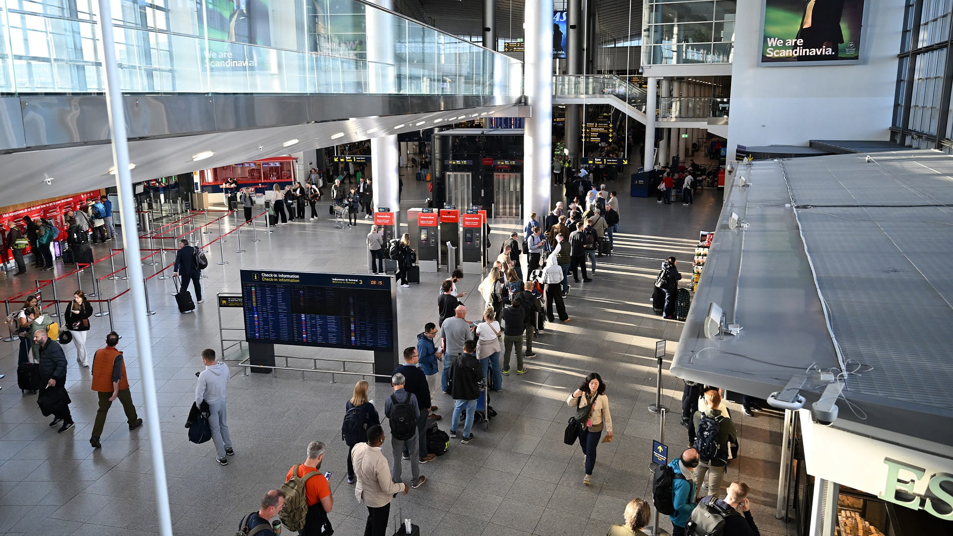 إغلاق مؤقت لمطار ألبورج الدنماركي بسبب طائرات مسيرة