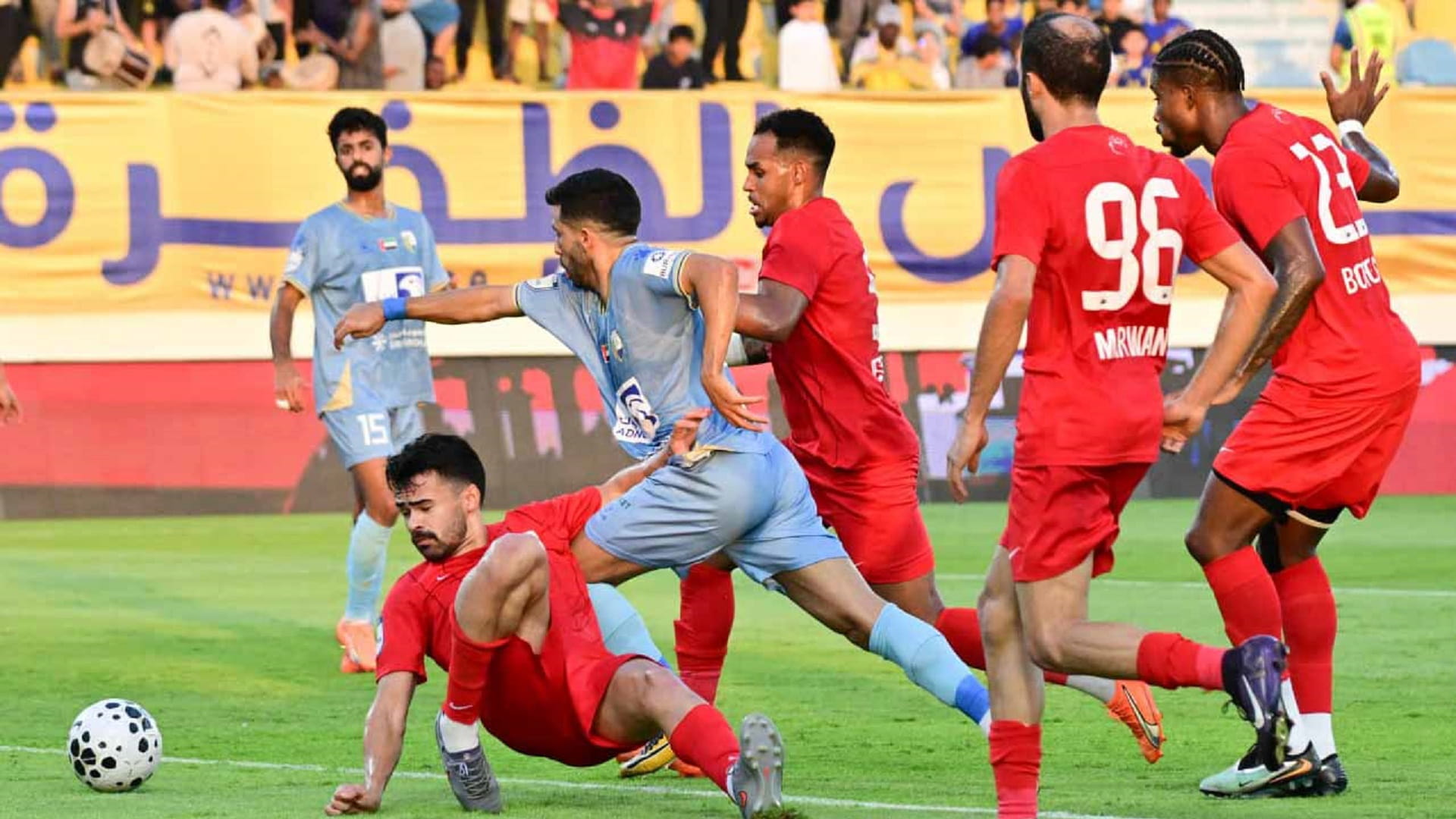 الظفرة يقلب الطاولة على البطائح في دوري أدنوك للمحترفين