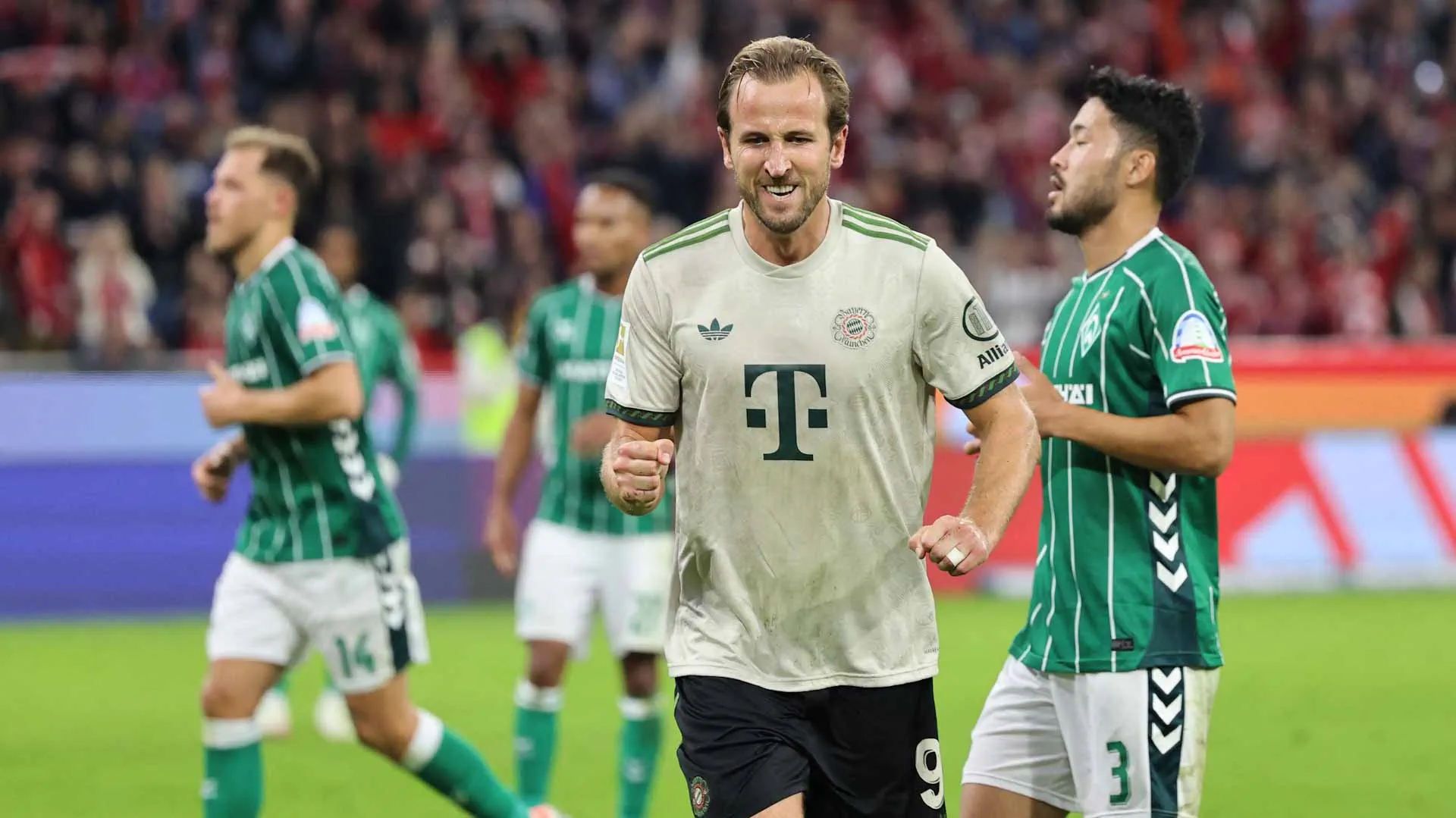 Bayern Munich crushes Werder Bremen to lead Bundesliga 
