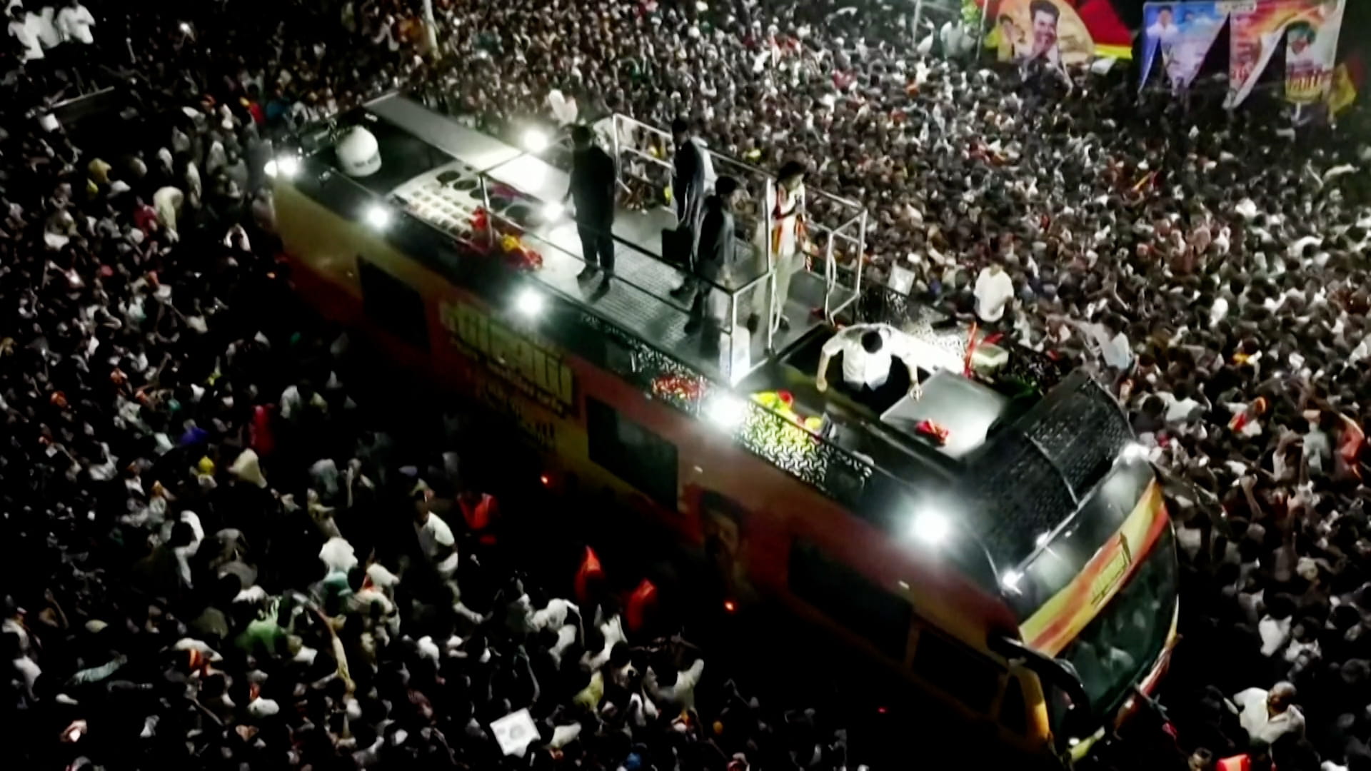 الهند: وفاة 36 شخصاً جراء تدافع خلال تجمع انتخابي للممثل فيجاي 