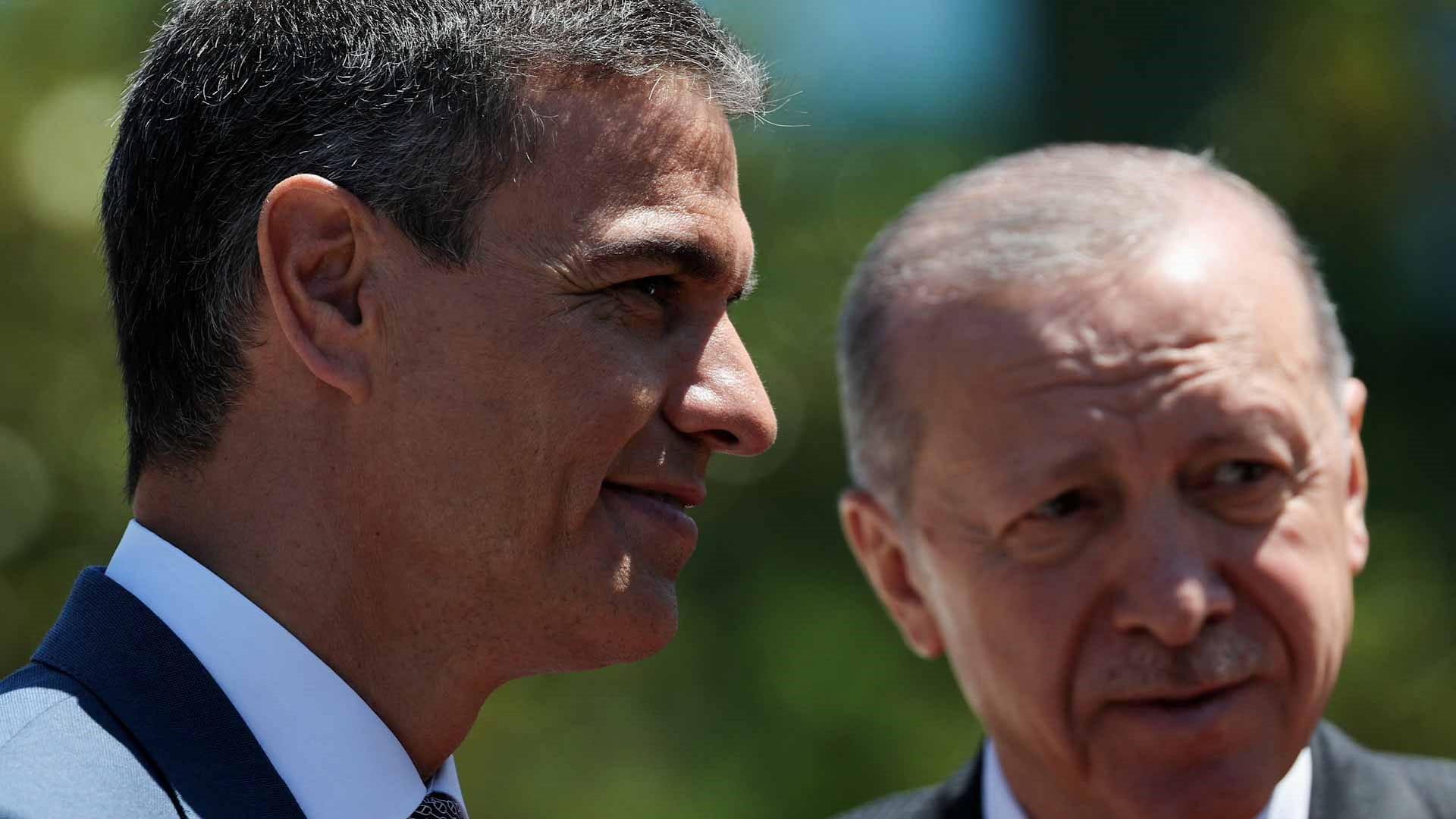 تركيا تؤكد لإسبانيا دعمها لجهود إدخال المساعدات إلى غزة