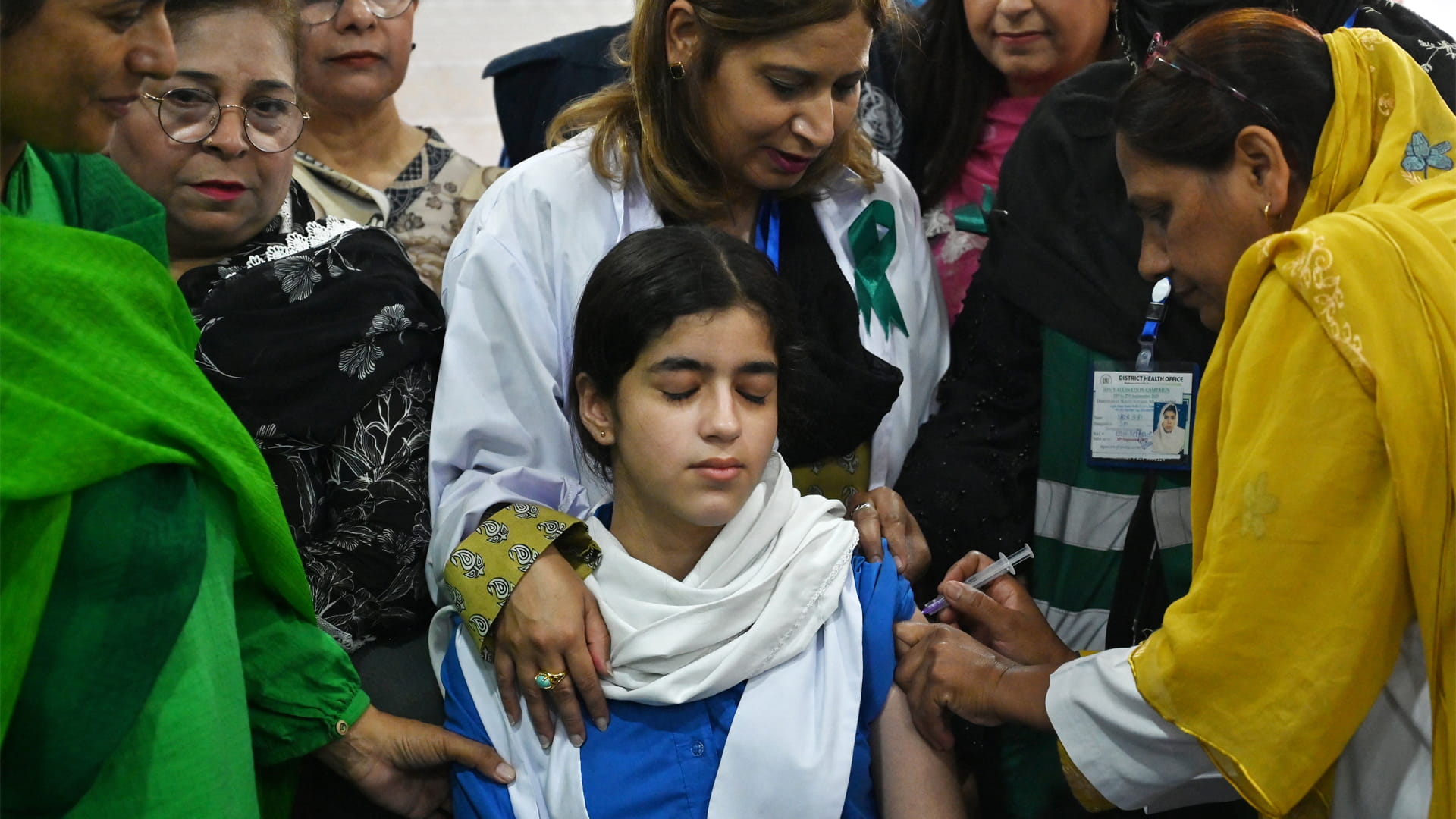 شائعات مضللة تقوّض جهود التلقيح ضد فيروس الورم الحليمي في باكستان