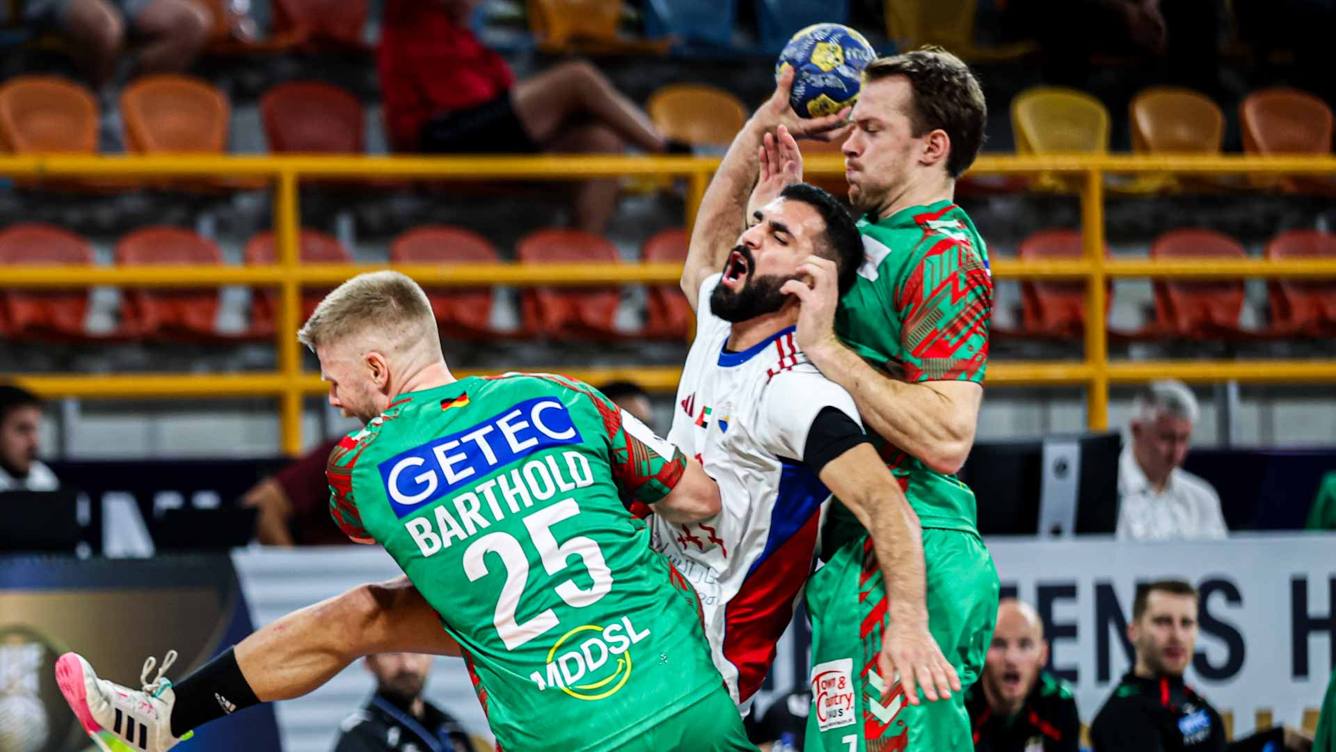 الشارقة يخسر أمام بطل أوروبا في مونديال اليد 