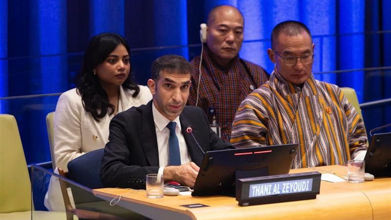 صورة بعنوان: الزيودي يلتقي مع قادة أعمال عالميين لتعزيز العلاقات التجارية 