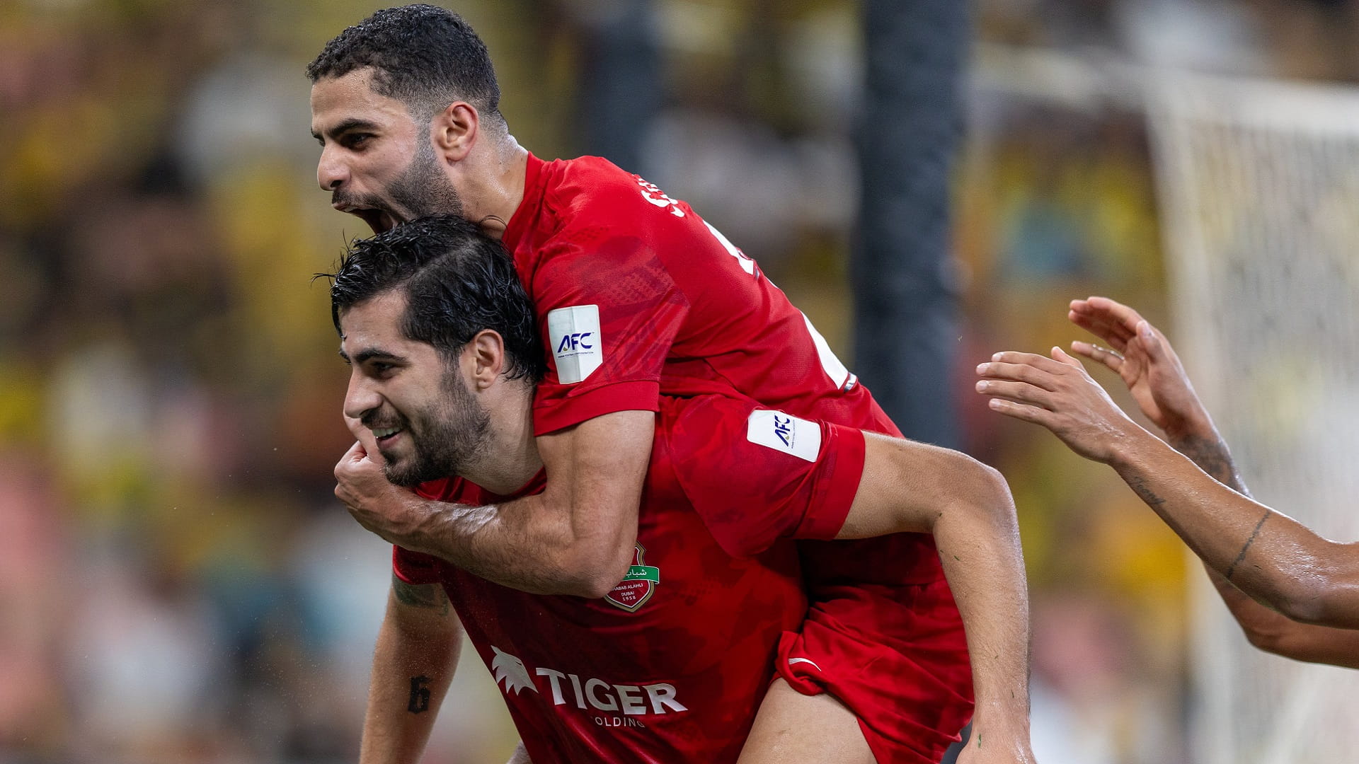 شباب الأهلي يقتنص 3 نقاط ثمينة من الاتحاد السعودي 