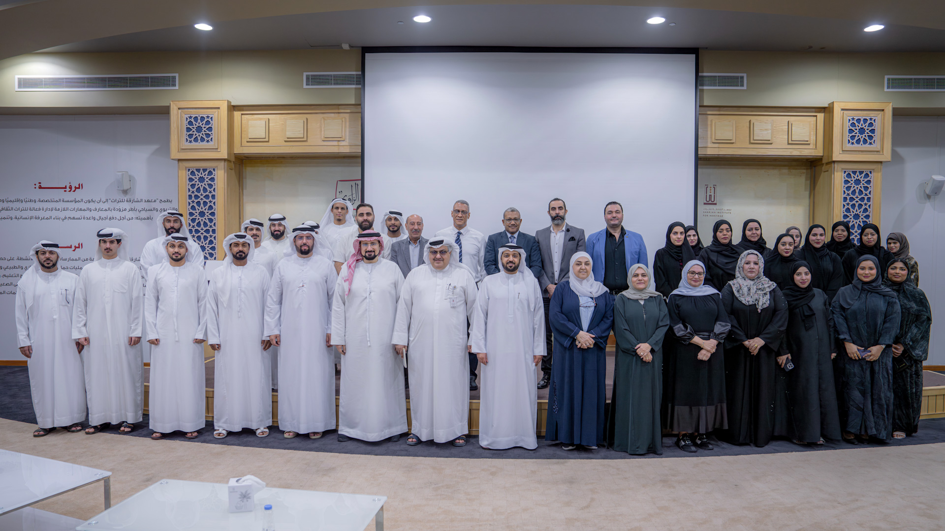صورة بعنوان: معهد الشارقة للتراث يدشّن عامه الدراسي ببرنامج تعريفي للطلبة 