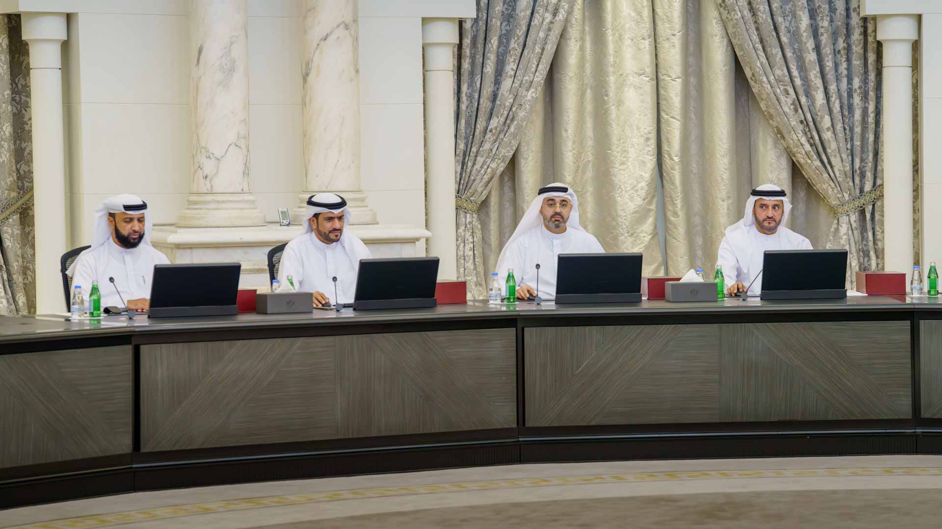 صورة بعنوان: <span class="scChromeData">{"commands":[{"click":"chrome:common:edititem({command:\"webedit:open\"})","header":"Edit the related item","icon":"/temp/iconcache/office/16x16/cubes.png","disabledIcon":"/temp/cubes_disabled16x16.png","isDivider":false,"tooltip":"Edit the related item in the Content Editor.","type":"common"},{"click":"chrome:rendering:personalize({command:\"webedit:personalize\"})","header":"Personalize","icon":"/temp/iconcache/office/16x16/users_family.png","disabledIcon":"/temp/users_family_disabled16x16.png","isDivider":false,"tooltip":"Create or edit personalization for this component.","type":"sticky"},{"click":"chrome:rendering:editvariations({command:\"webedit:editvariations\"})","header":"Edit variations","icon":"/temp/iconcache/office/16x16/windows.png","disabledIcon":"/temp/windows_disabled16x16.png","isDivider":false,"tooltip":"Edit the variations.","type":"sticky"}],"contextItemUri":"sitecore://master/{AA55A4E5-1CE8-44EE-B9DC-AA01FC5B94BC}?lang=ar&ver=1","custom":{},"displayName":"Title","expandedDisplayName":"This is require field and Maximum 90 character is allow"}</span><span sc_parameters="prevent-line-break=true" class="scWebEditInput scEnabledChrome" id="fld_AA55A4E51CE844EEB9DCAA01FC5B94BC_E873DAB3C3324E8EB106973D9F53F5B7_ar_1_158d38b204884d79afeebb89980e943c_5539_edit" contenteditable="true" scdefaulttext="[No text in field]" scfieldtype="single-line text" sc-part-of="field">"المجلس التنفيذي" يعتمد إطلاق مشروع "تعداد الشارقة 2025"</span>_500A7F48A18F4E57A9722A68601DDBAC