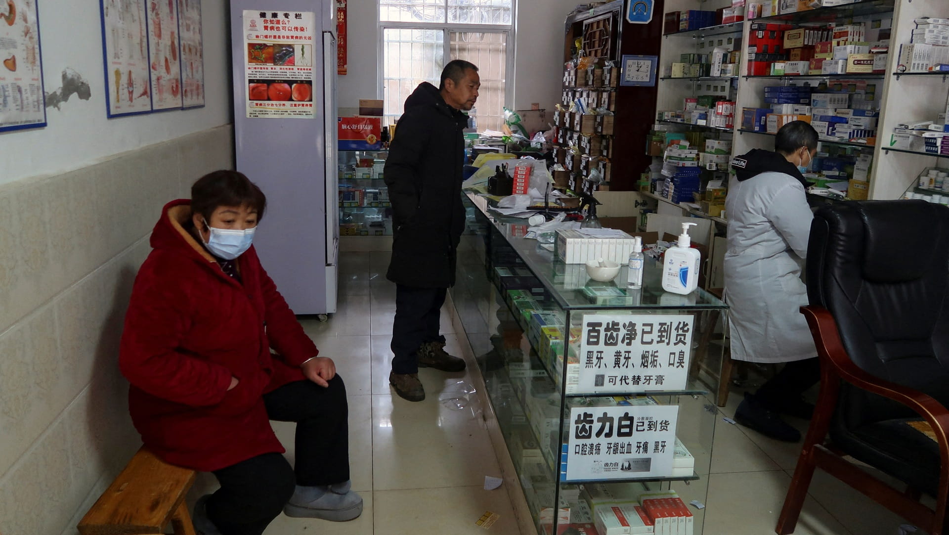 باحثون: مضاد اكتئاب شائع يخفف من إجهاد "كوفيد طويل الأمد"