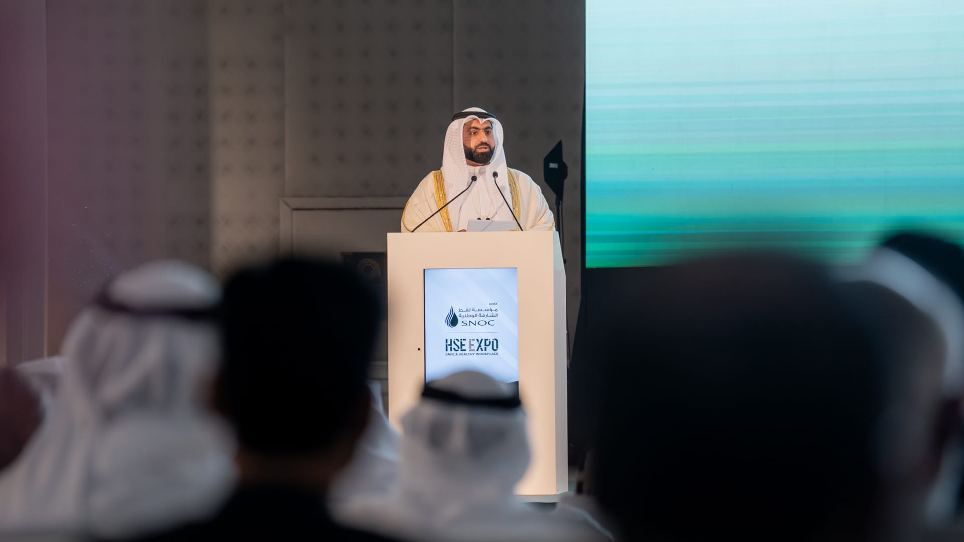 صورة بعنوان: <span class="scChromeData">{"commands":[{"click":"chrome:common:edititem({command:\"webedit:open\"})","header":"Edit the related item","icon":"/temp/iconcache/office/16x16/cubes.png","disabledIcon":"/temp/cubes_disabled16x16.png","isDivider":false,"tooltip":"Edit the related item in the Content Editor.","type":"common"},{"click":"chrome:rendering:personalize({command:\"webedit:personalize\"})","header":"Personalize","icon":"/temp/iconcache/office/16x16/users_family.png","disabledIcon":"/temp/users_family_disabled16x16.png","isDivider":false,"tooltip":"Create or edit personalization for this component.","type":"sticky"},{"click":"chrome:rendering:editvariations({command:\"webedit:editvariations\"})","header":"Edit variations","icon":"/temp/iconcache/office/16x16/windows.png","disabledIcon":"/temp/windows_disabled16x16.png","isDivider":false,"tooltip":"Edit the variations.","type":"sticky"}],"contextItemUri":"sitecore://master/{97AA4946-EE7F-4387-B75F-4D291263D338}?lang=ar&ver=1","custom":{},"displayName":"Title","expandedDisplayName":"This is require field and Maximum 90 character is allow"}</span><span sc_parameters="prevent-line-break=true" class="scWebEditInput scEnabledChrome" id="fld_97AA4946EE7F4387B75F4D291263D338_E873DAB3C3324E8EB106973D9F53F5B7_ar_1_9b1f8f031ddb47ee8fb55712364ad78d_14428_edit" contenteditable="true" scdefaulttext="[No text in field]" scfieldtype="single-line text" sc-part-of="field">سلطان بن أحمد يشهد انطلاق معرض الصحة والسلامة والبيئة HSE EXPO </span>_95DFE35A7BC143E6A9C683EE1BDC29DC