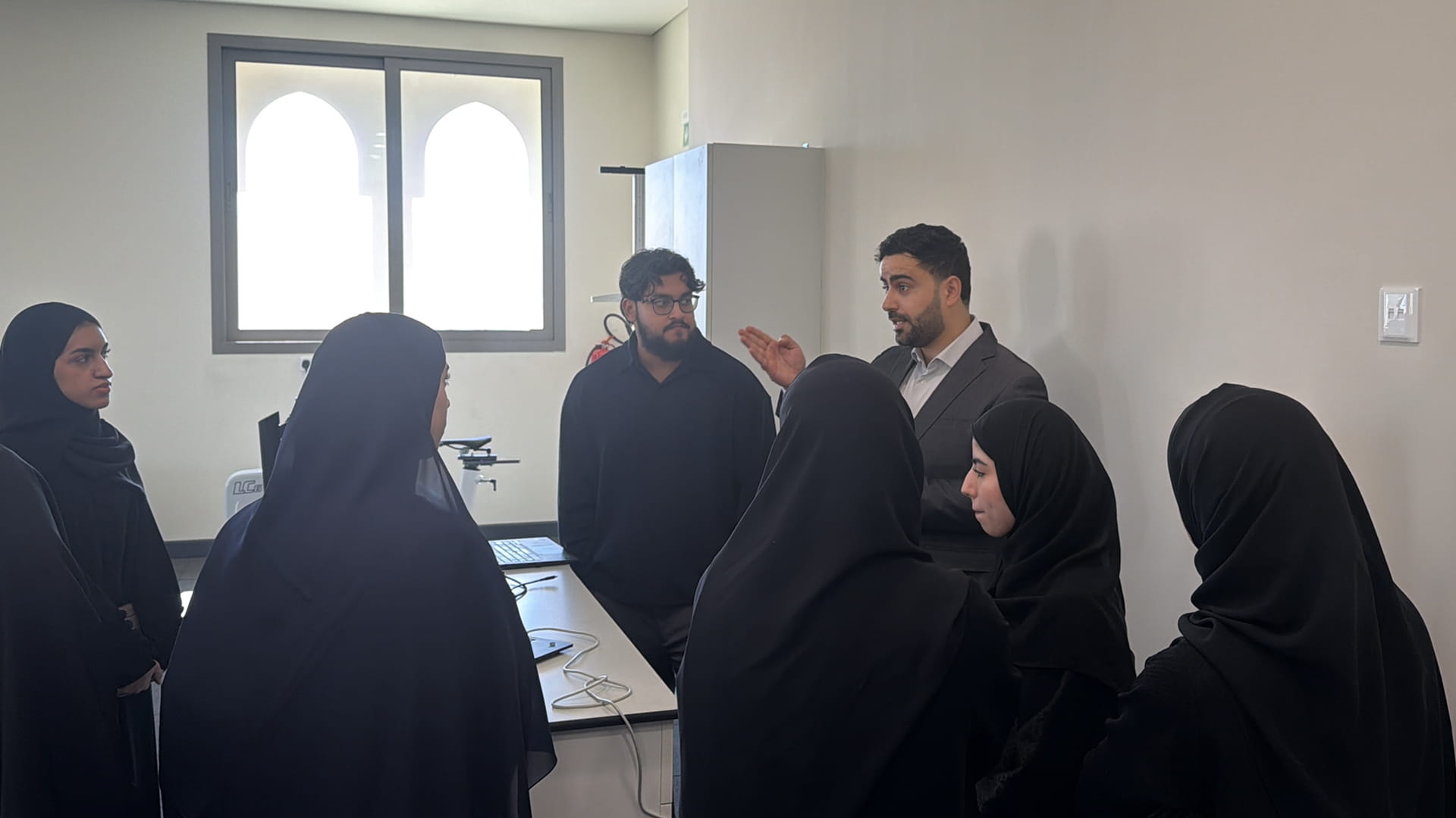 تدريجياً.. جامعة كلباء تعلن عودة طلاب علوم الرياضة للحرم الجامعي