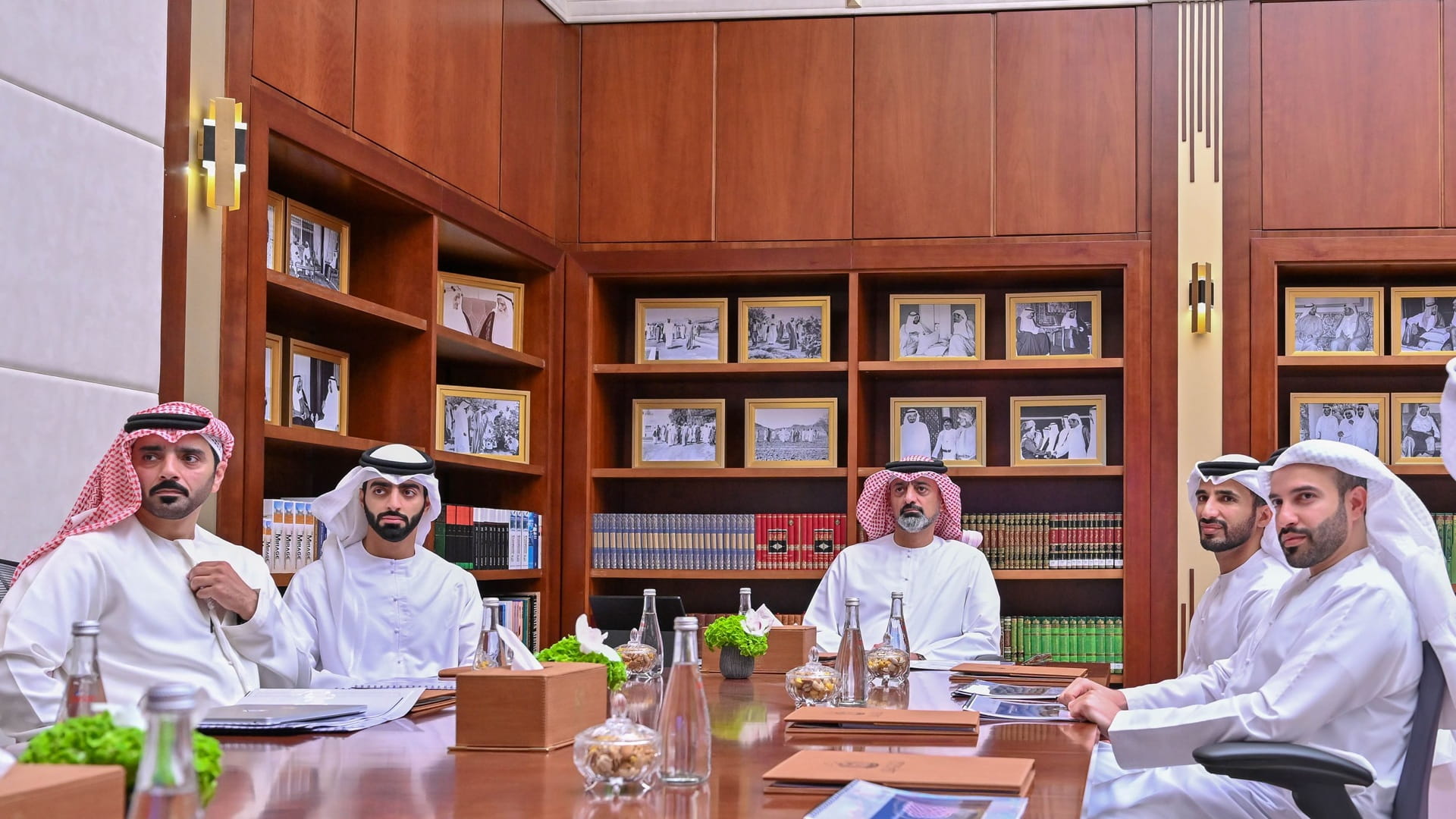 عمار بن حميد يطلع على مشاريع "الإمارات للتنمية المتوازنة" بمصفوت