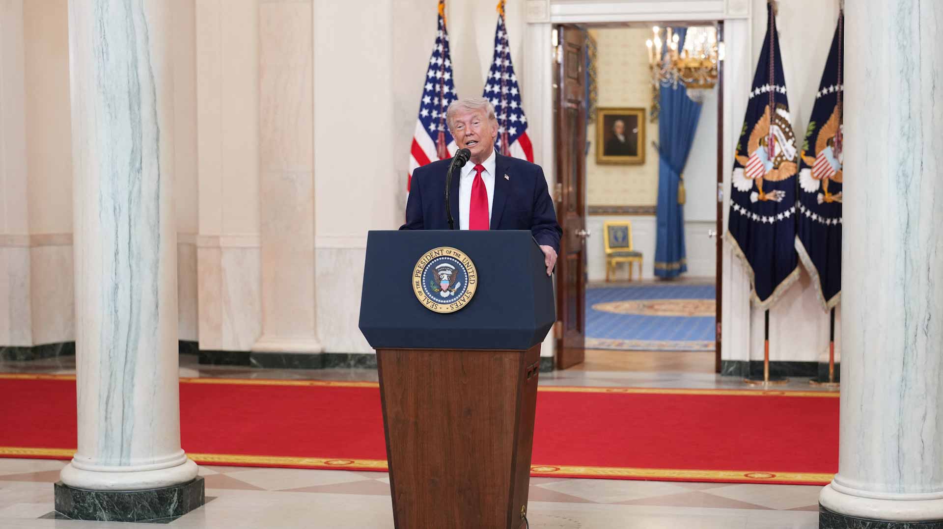 في خطابه للأمة.. ترامب يتعهد عدم تخليه عن دول الخليج