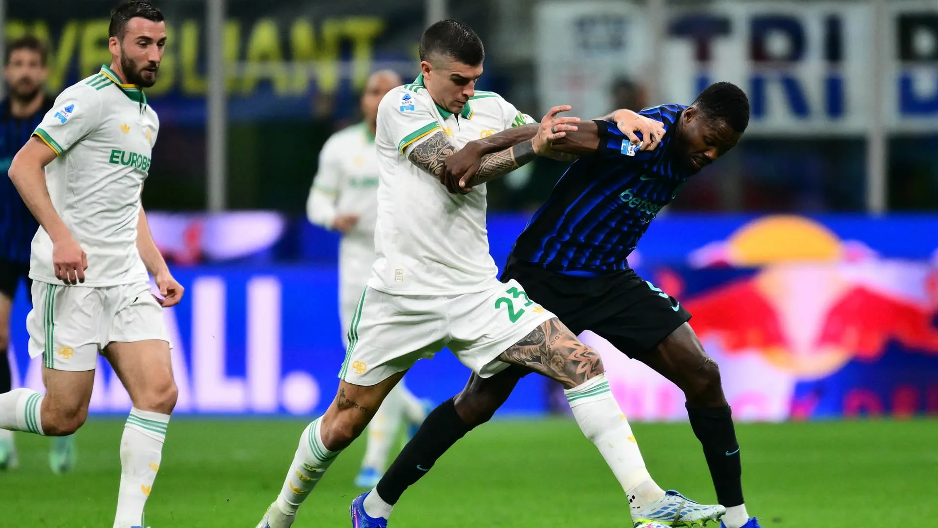 Inter Milan thrash Roma 5-2 in Serie A
