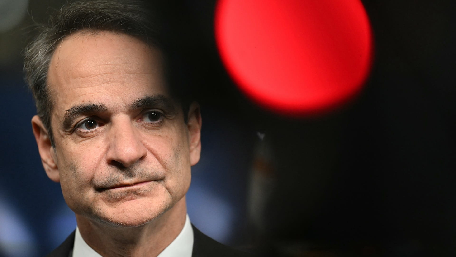 Greece to ban social media access for under-15s